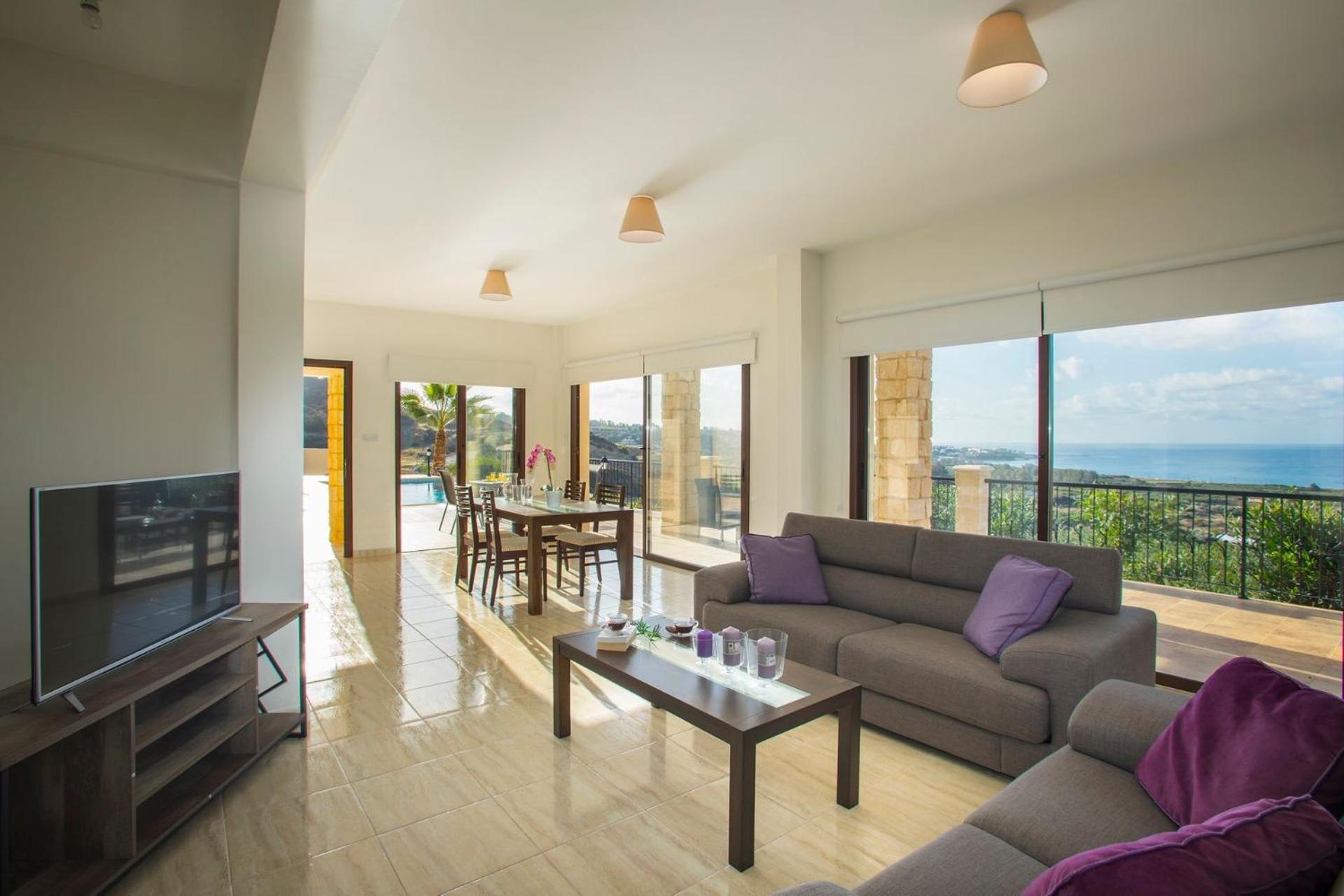 Magnificent Coral Bay Villa - Villa Azure Cove - 3 Bedrooms - Great Sea Views - Well-Furnished