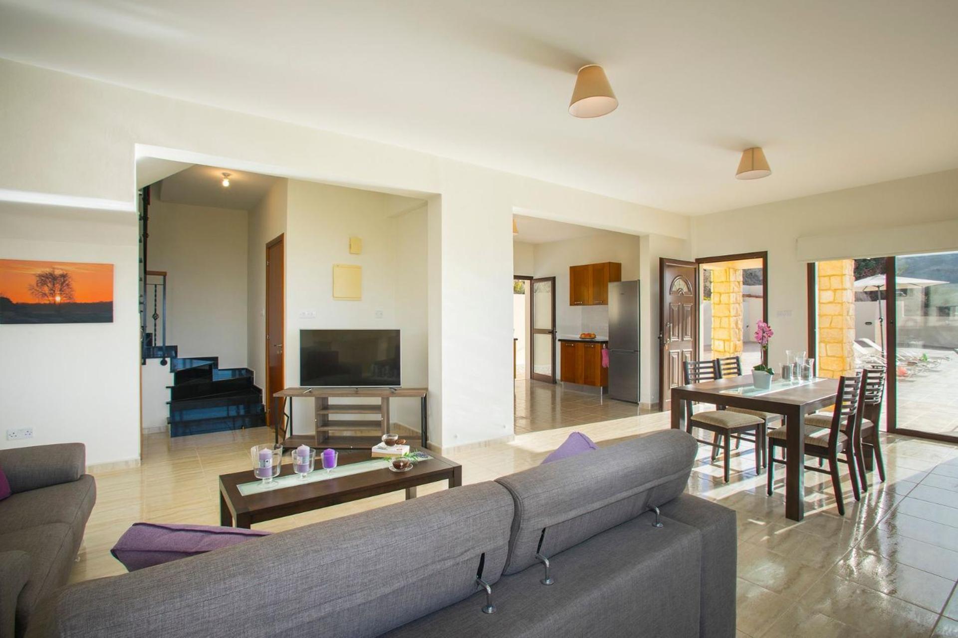 Magnificent Coral Bay Villa - Villa Azure Cove - 3 Bedrooms - Great Sea Views - Well-Furnished