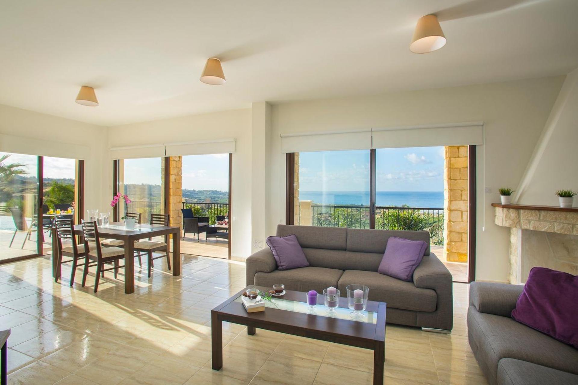 Magnificent Coral Bay Villa - Villa Azure Cove - 3 Bedrooms - Great Sea Views - Well-Furnished