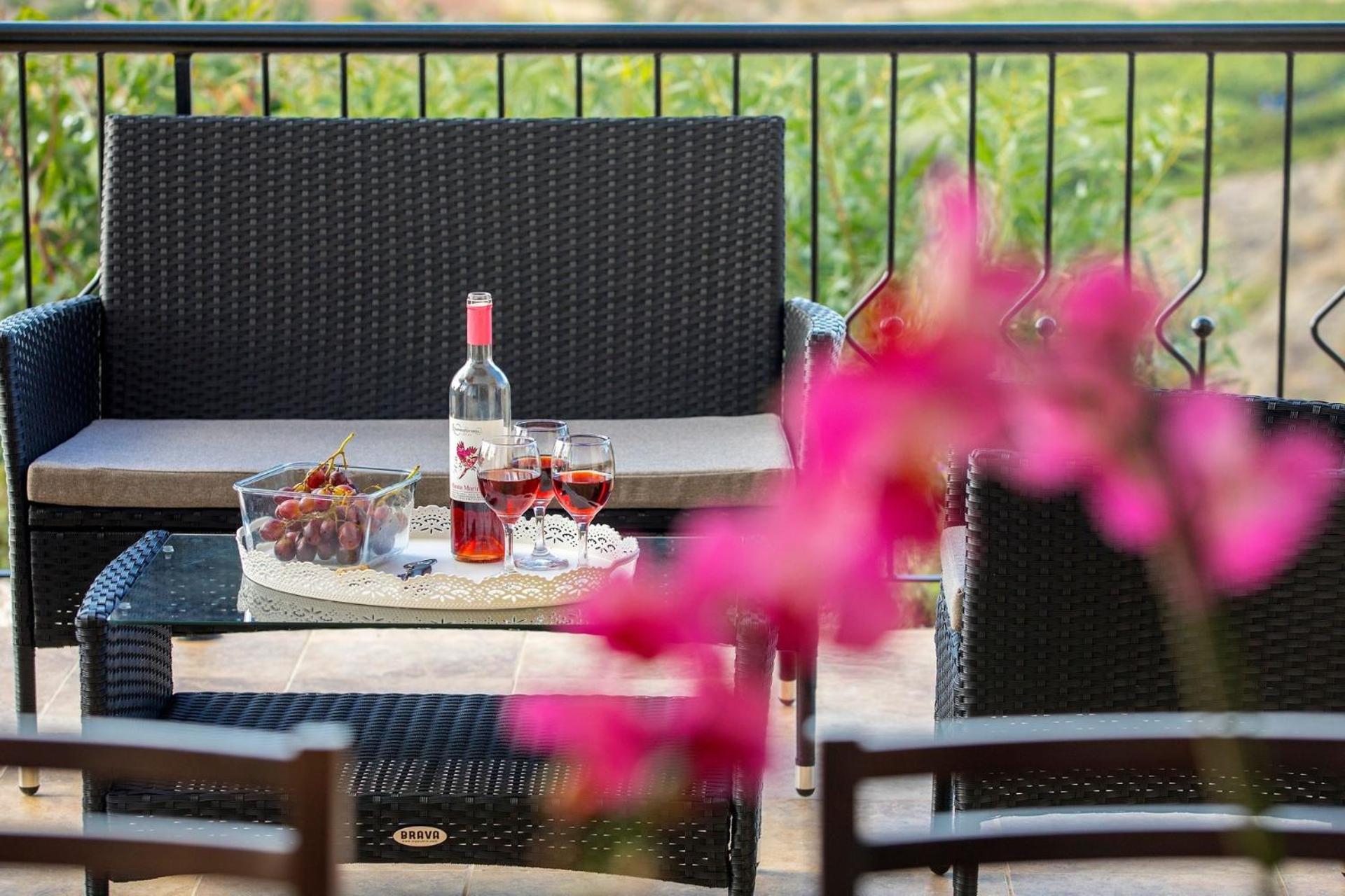 Magnificent Coral Bay Villa - Villa Azure Cove - 3 Bedrooms - Great Sea Views - Well-Furnished