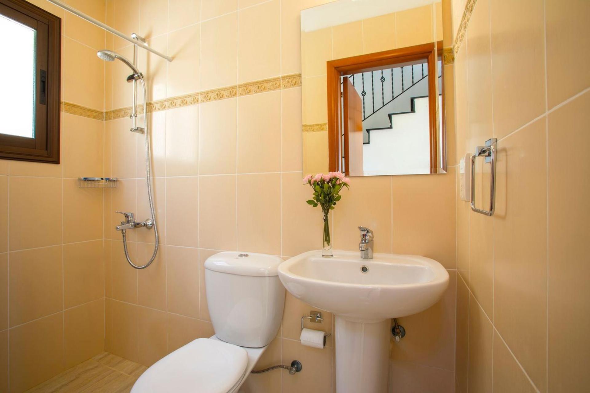 Magnificent Coral Bay Villa - Villa Azure Cove - 3 Bedrooms - Great Sea Views - Well-Furnished