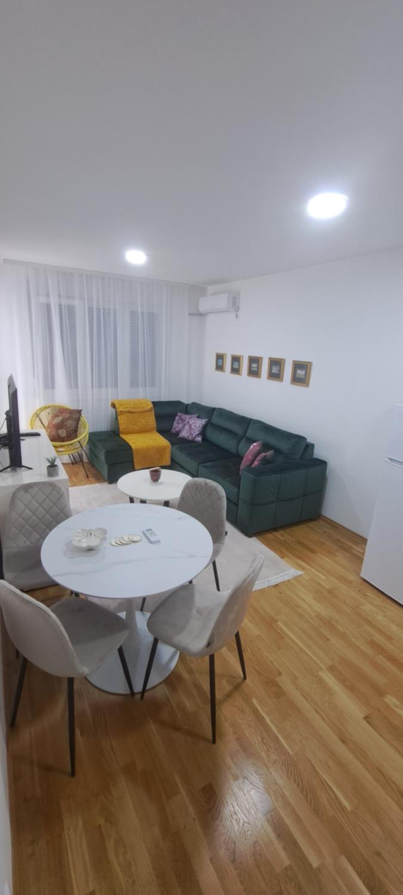 Sweet Love Apartmani Loznica Stan na dan view 2