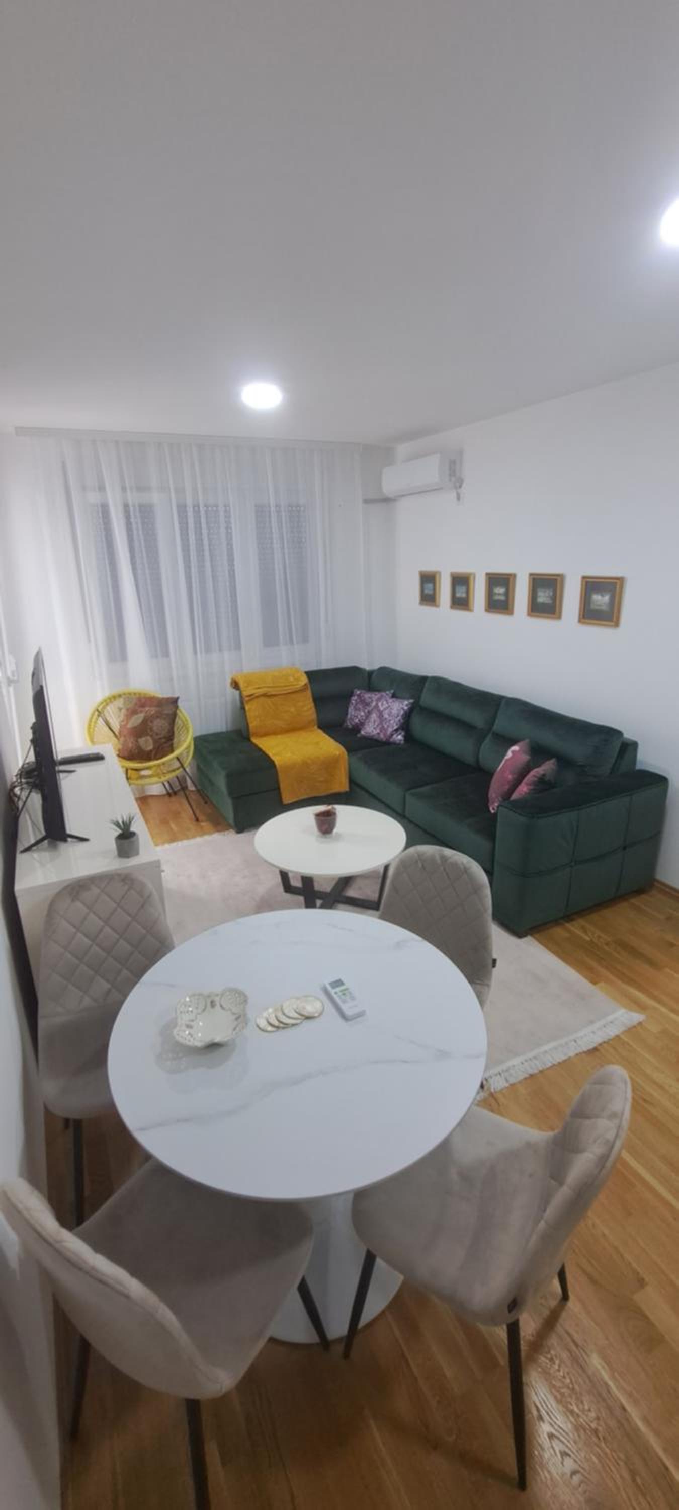 Sweet Love Apartmani Loznica Stan na dan view 4