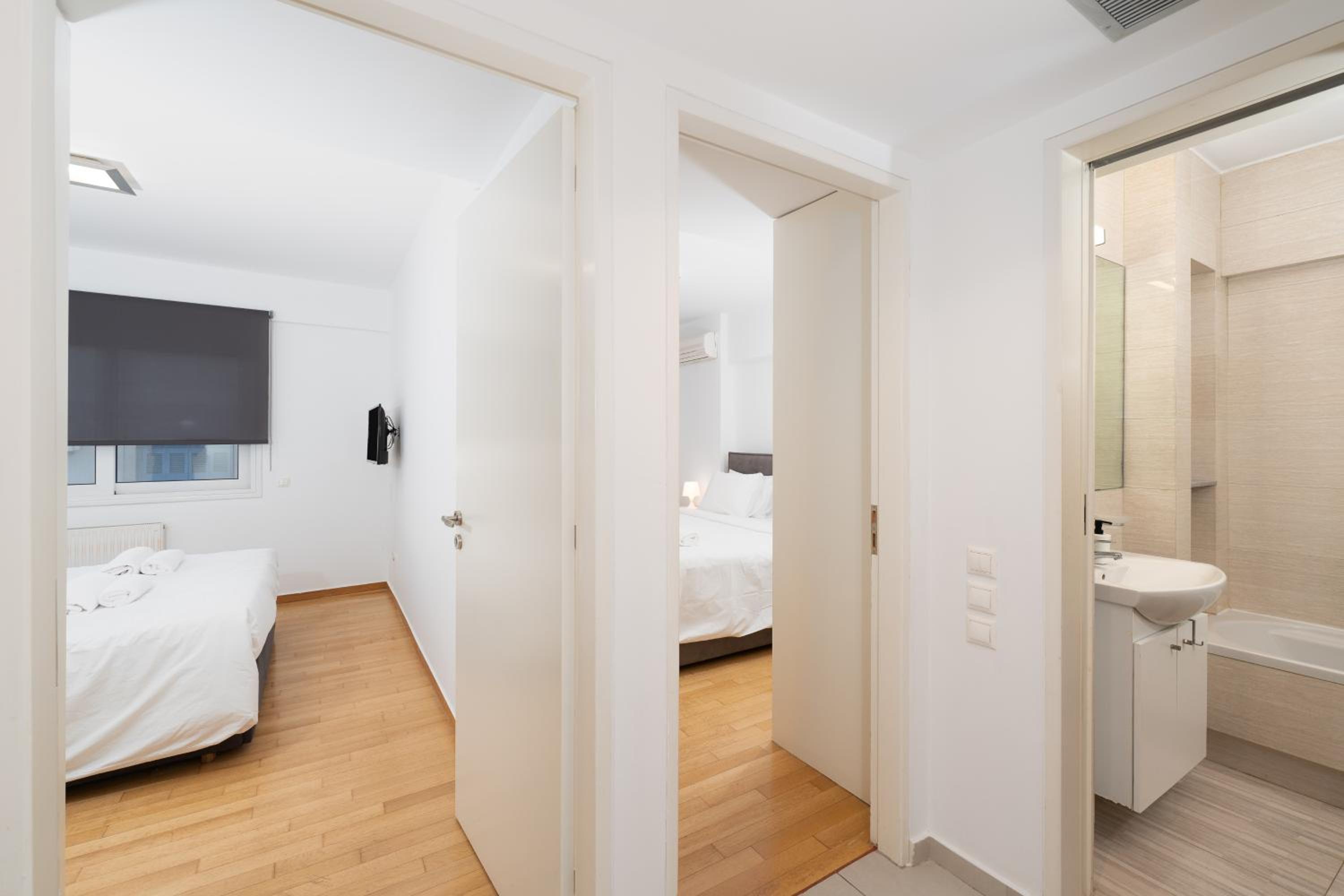 Minimalist 2-Bedroom Apartment with Balcony in the Heart of Athens