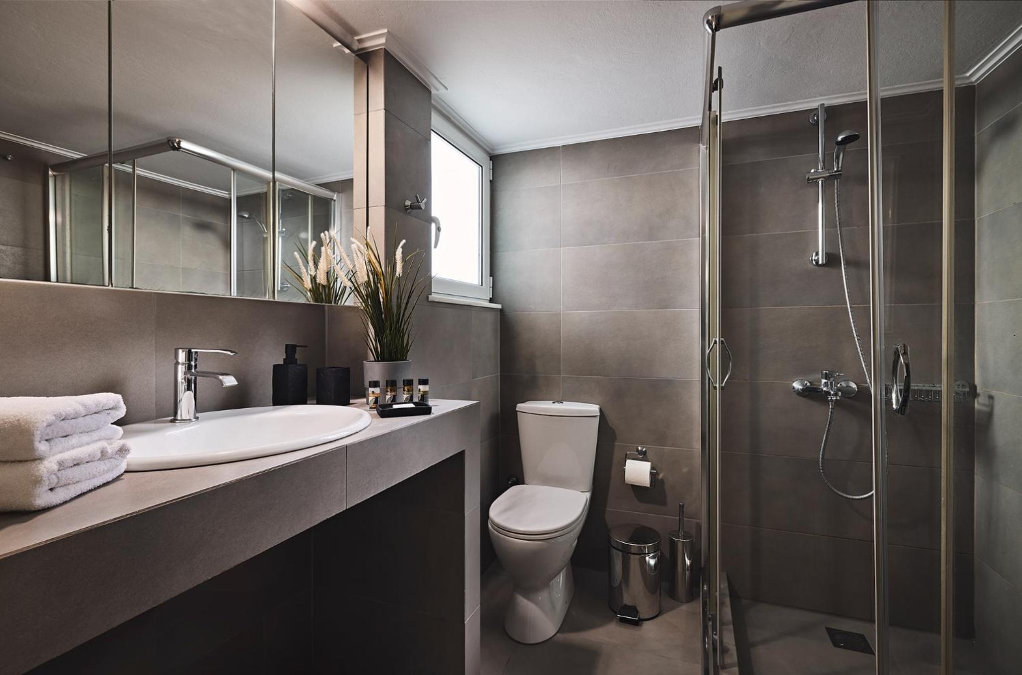 Kova Residence, Acropolis by Aura Homes