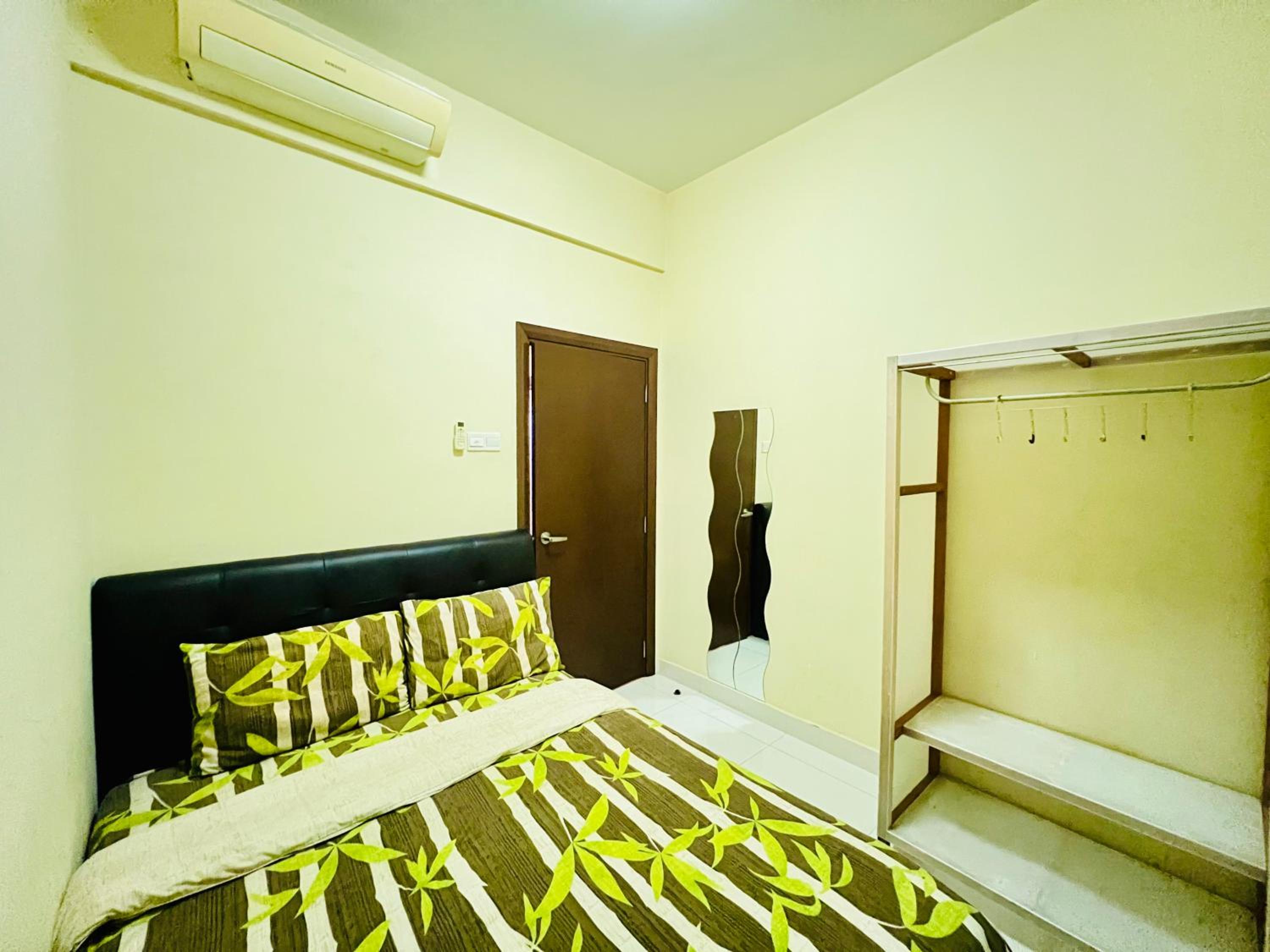Spritz Empire Regalia Suites & Residence