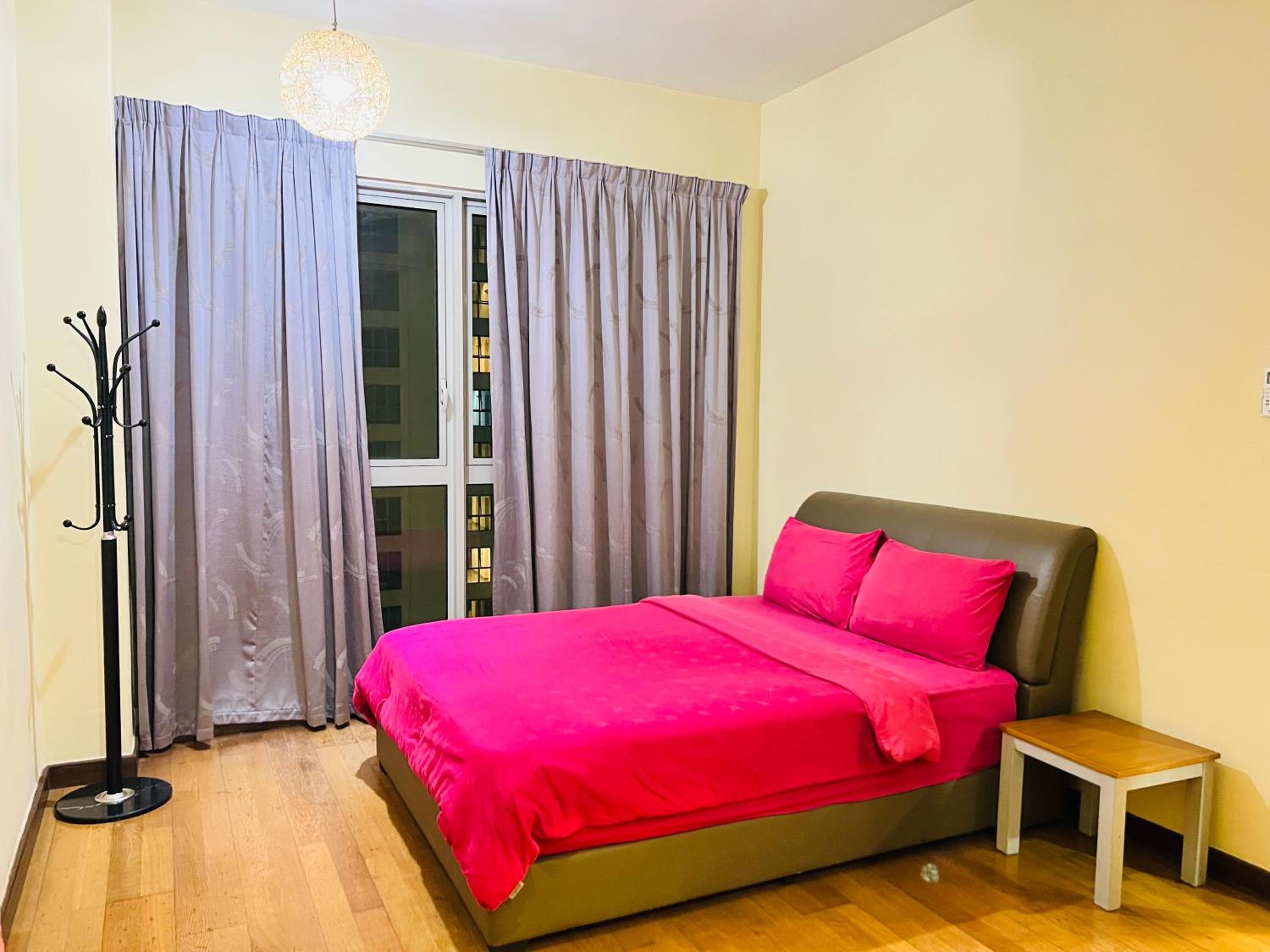 Spritz Empire Regalia Suites & Residence