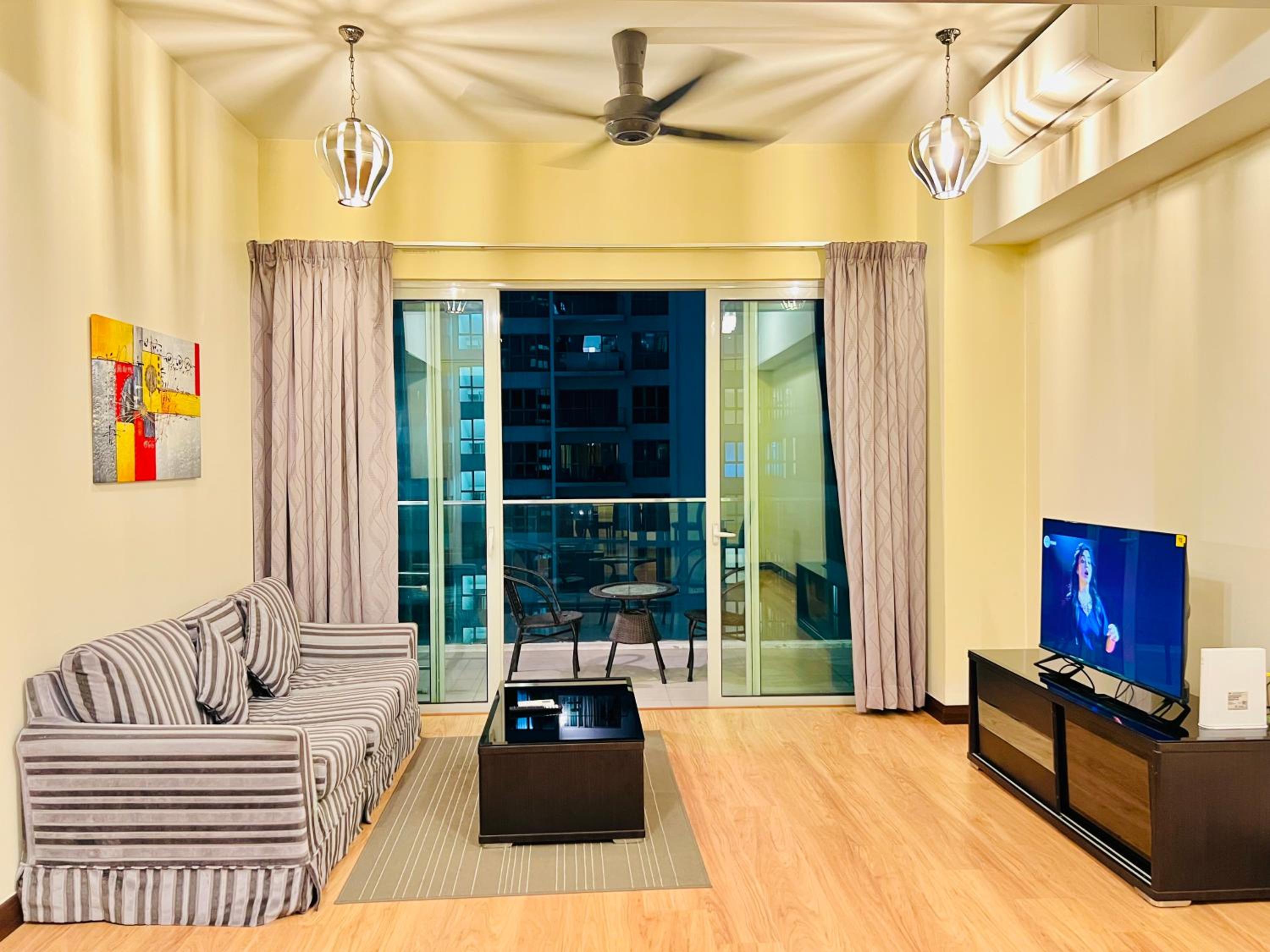 Spritz Empire Regalia Suites & Residence
