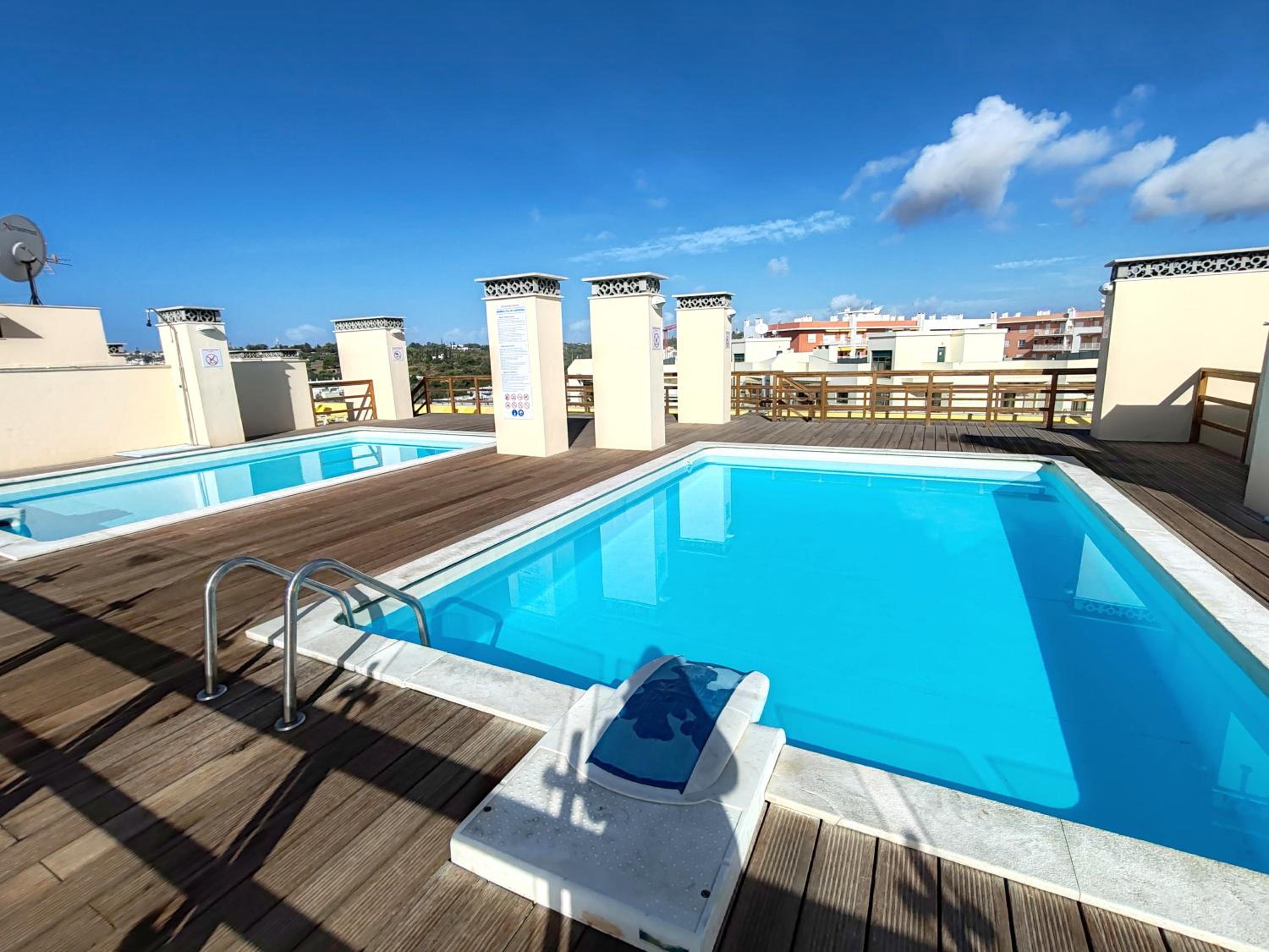 1B Terrace B - Casas & Papeis
