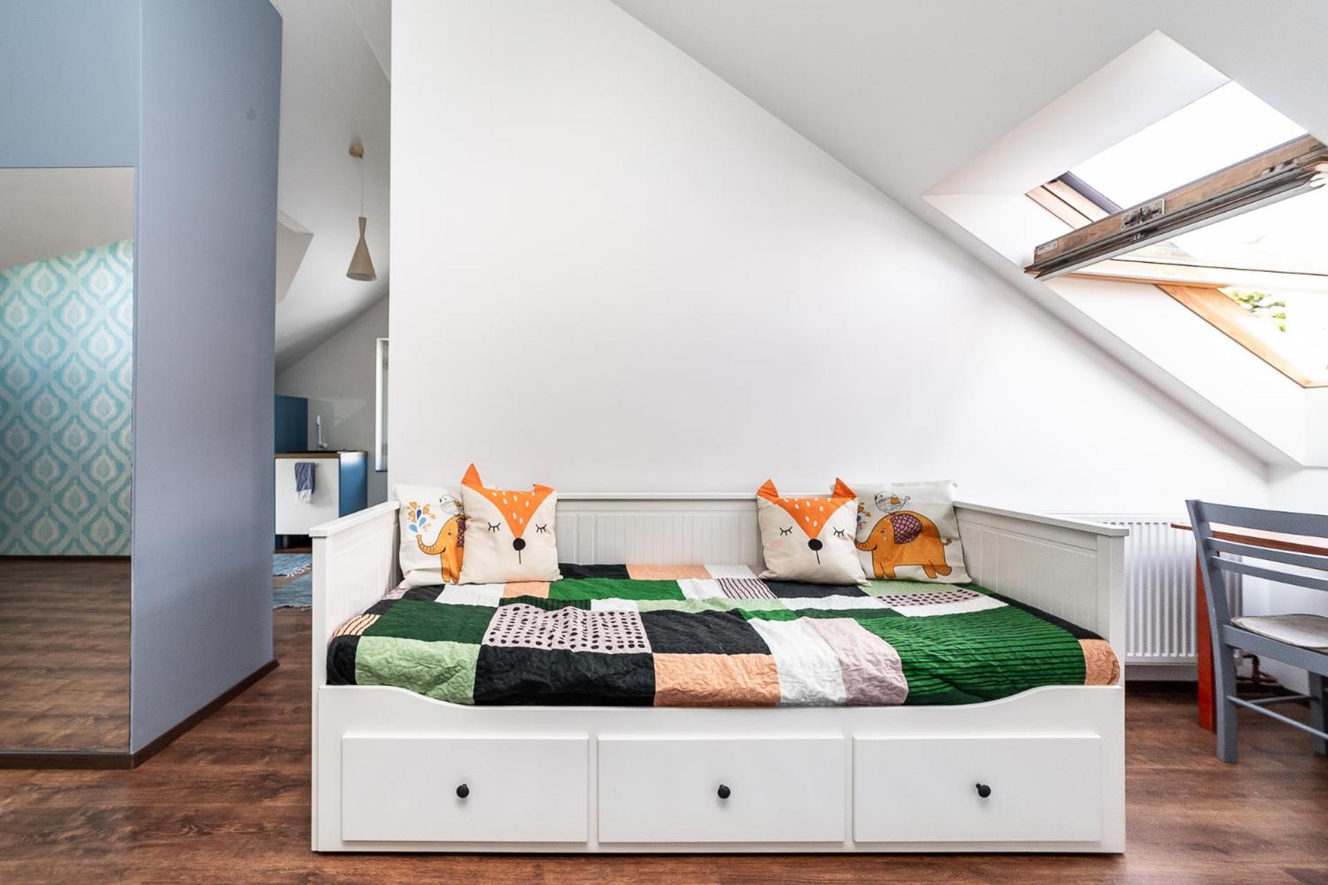 Apartment for four with free parking