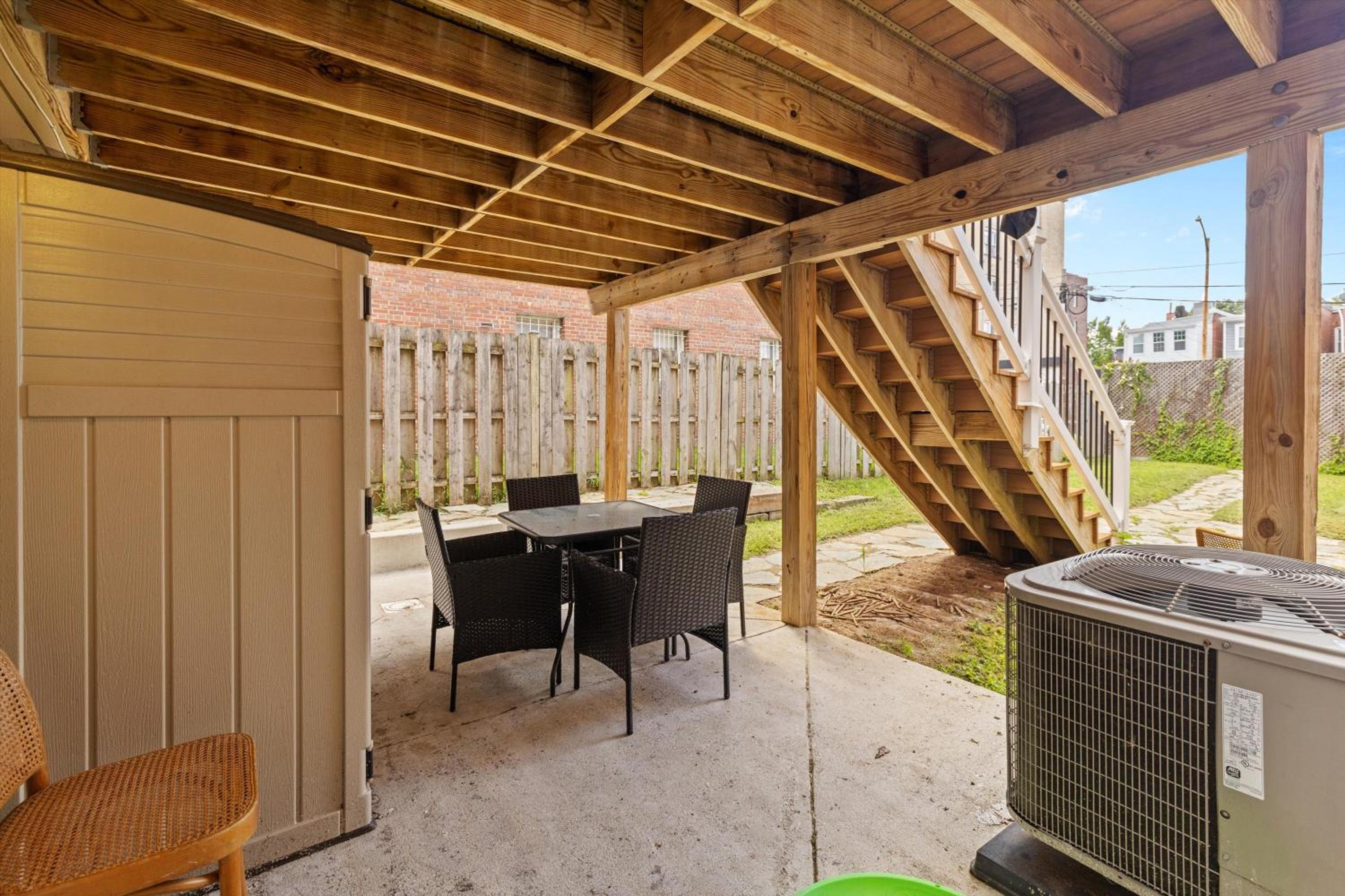 Sweet 2-BR Retreat By Capitol Hill view 2
