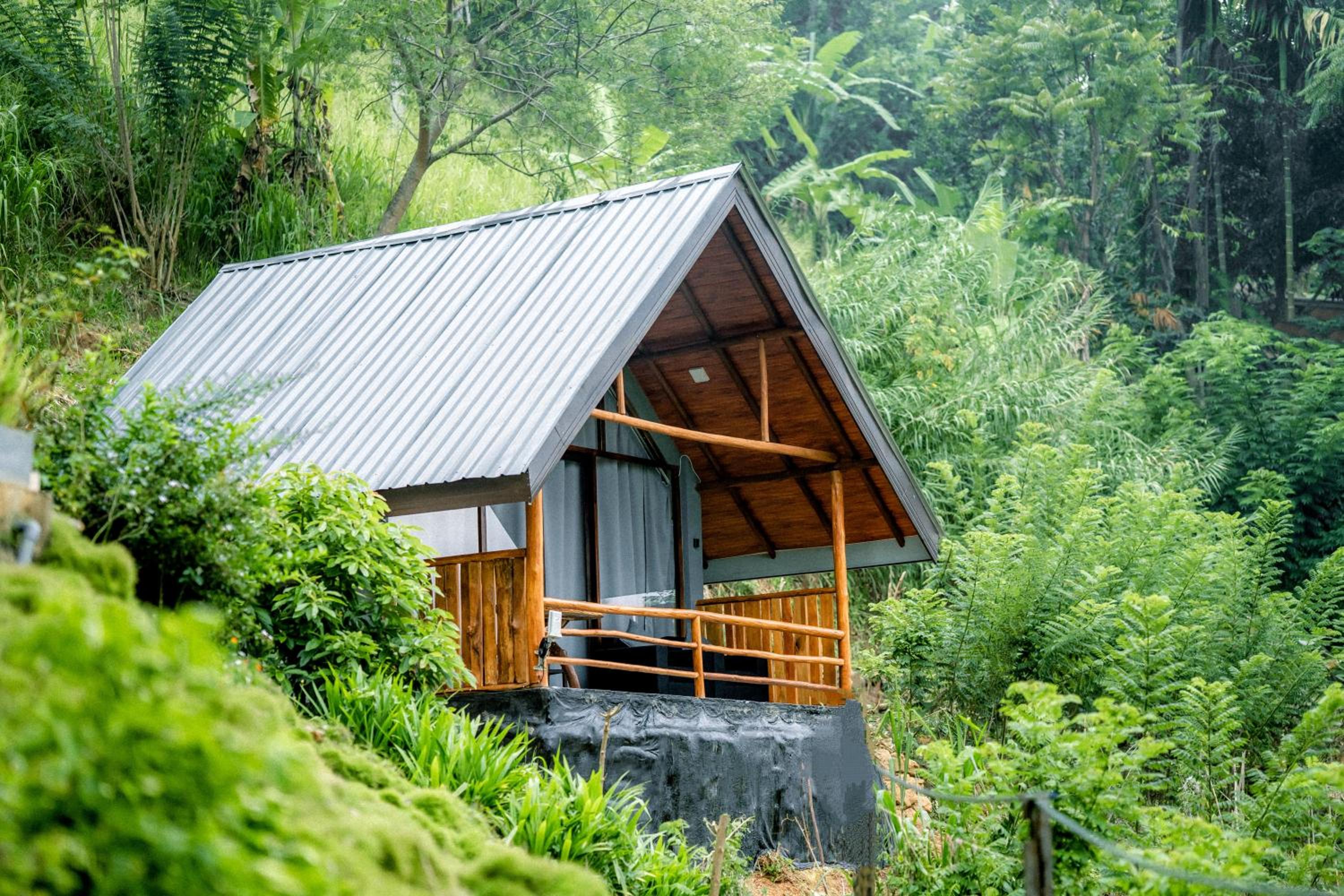 Ella Lovers View Cabins
