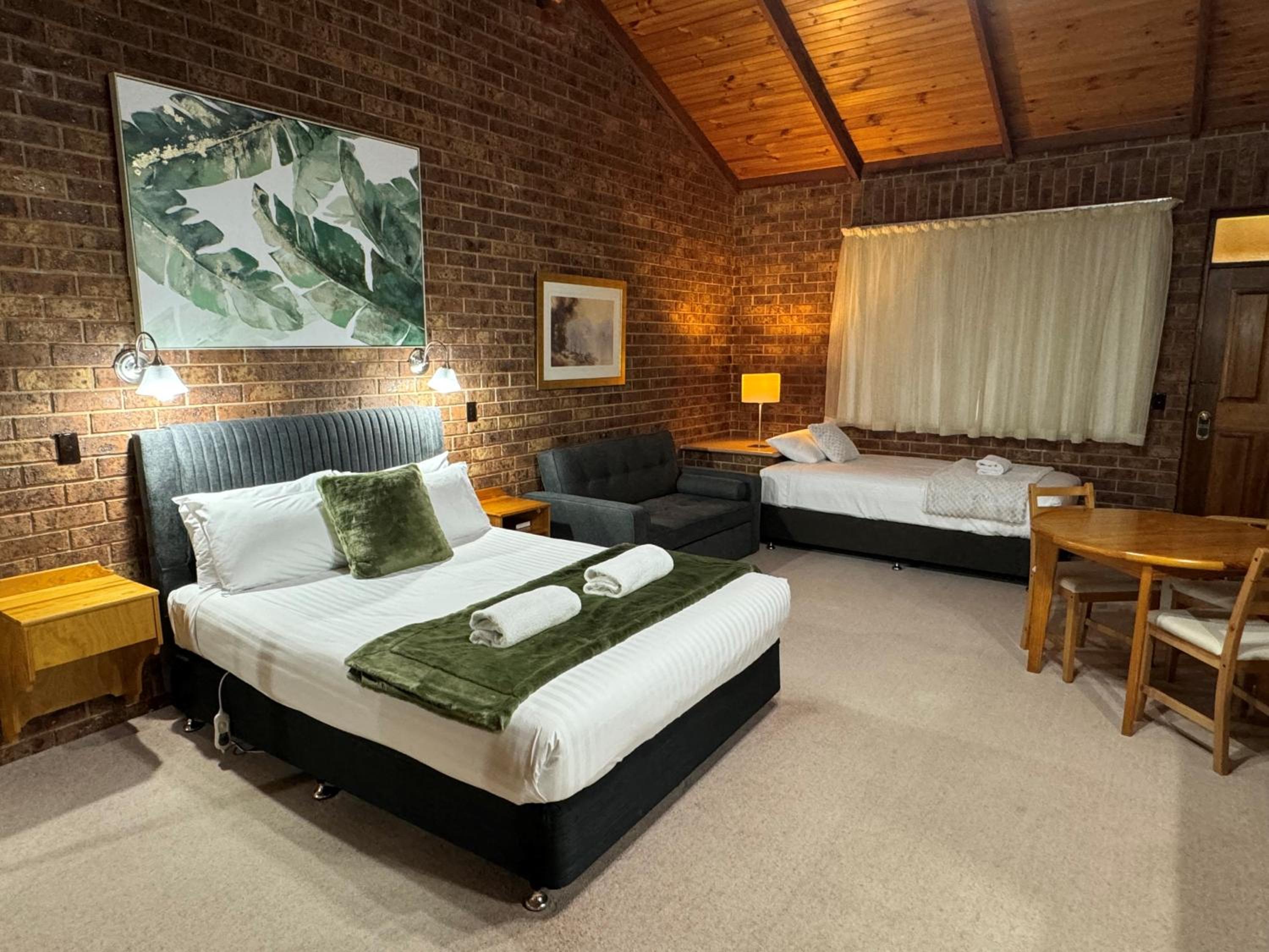 Coonawarra Place Motor Inn