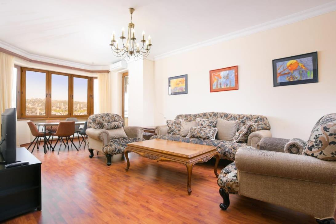 3 bedroom with 2 bathroom, Great view