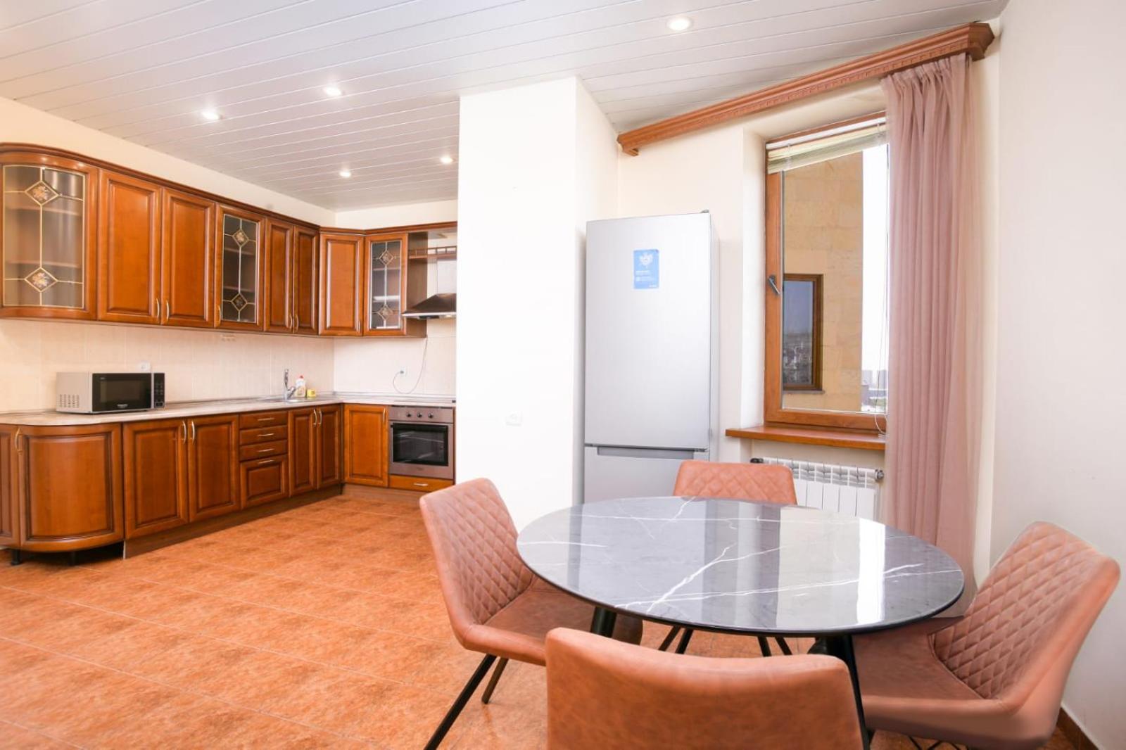 3 bedroom with 2 bathroom, Great view
