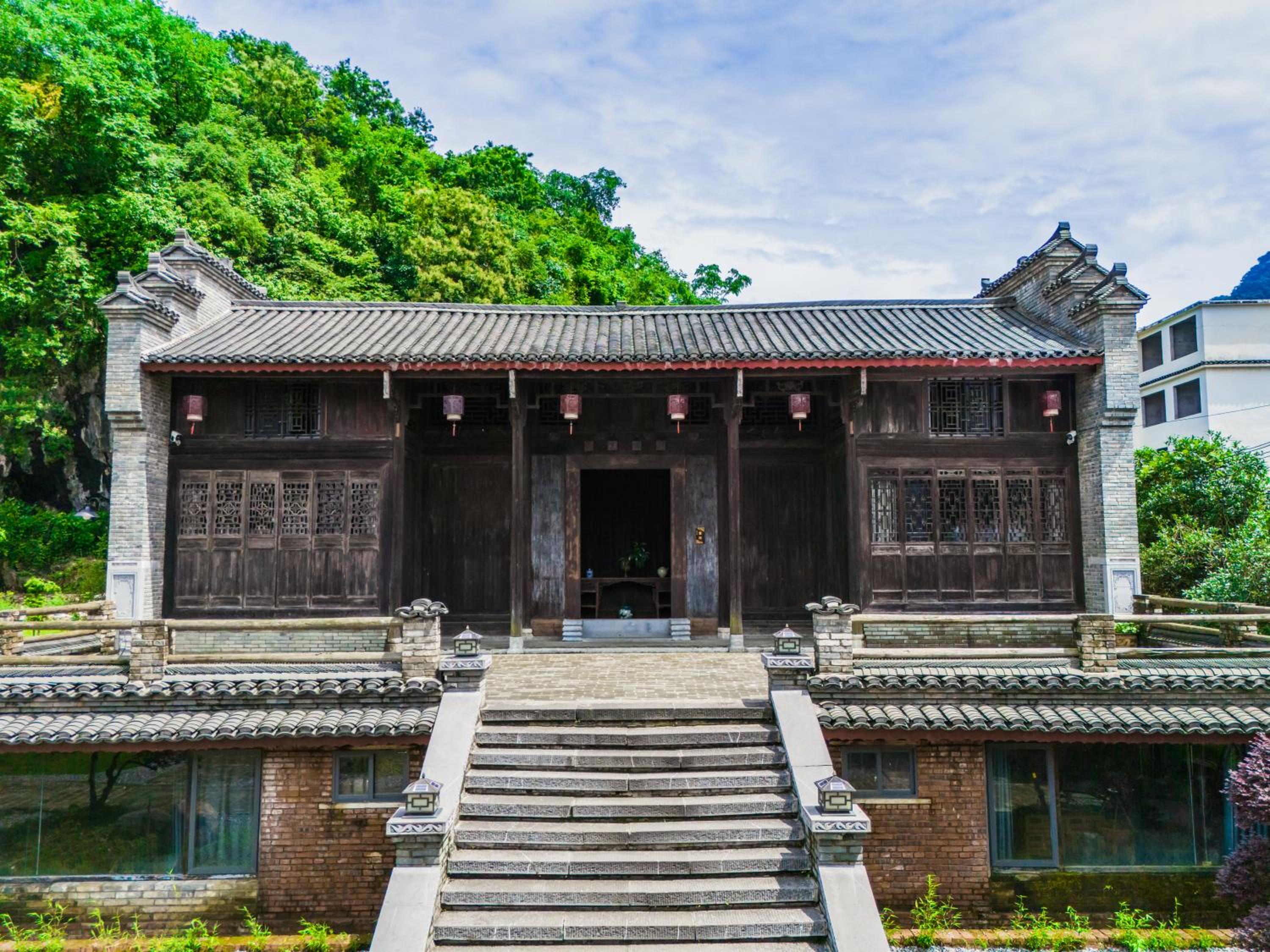 Yulong Mansion • Chinese Aesthetic Courtyard