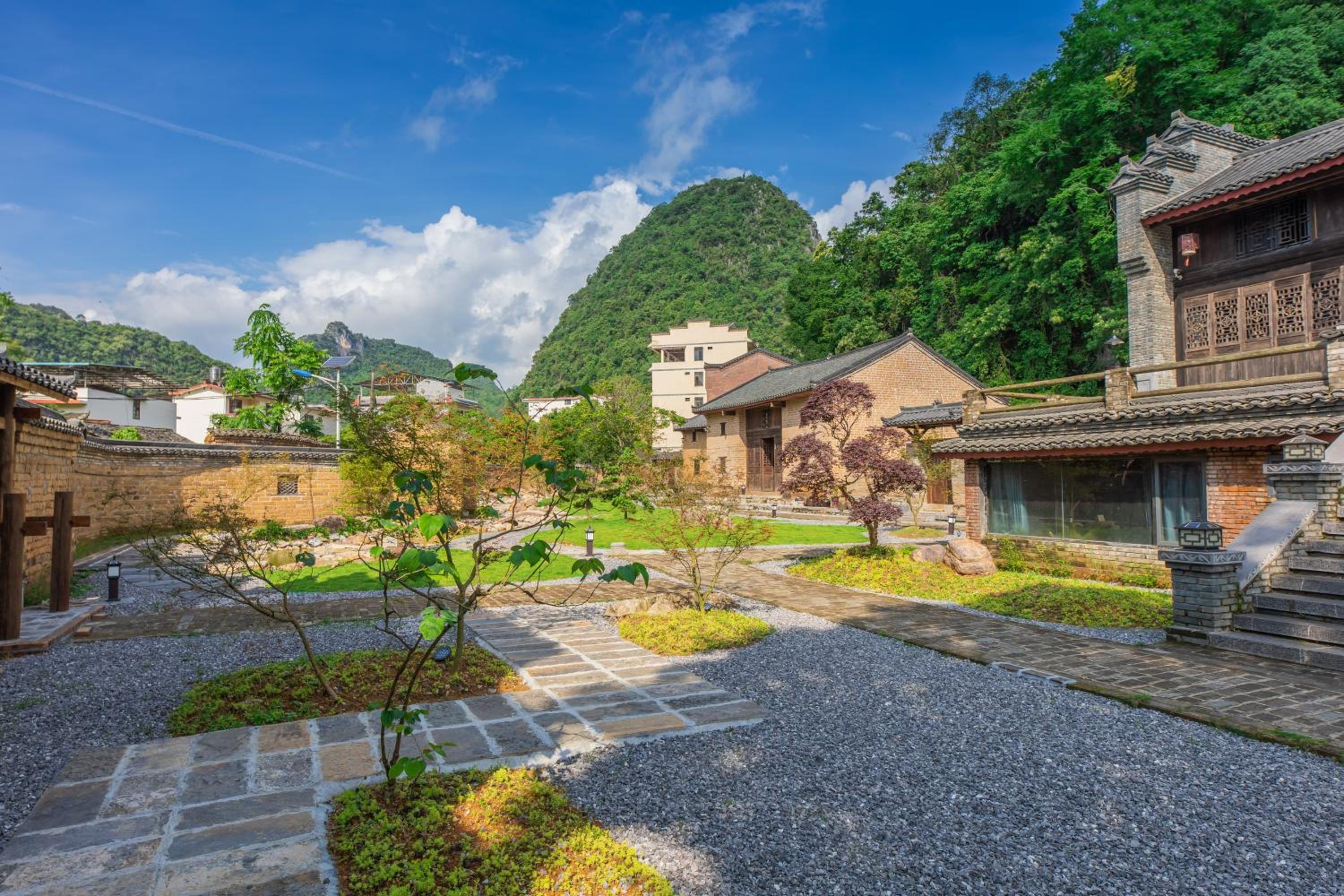 Yulong Mansion • Chinese Aesthetic Courtyard