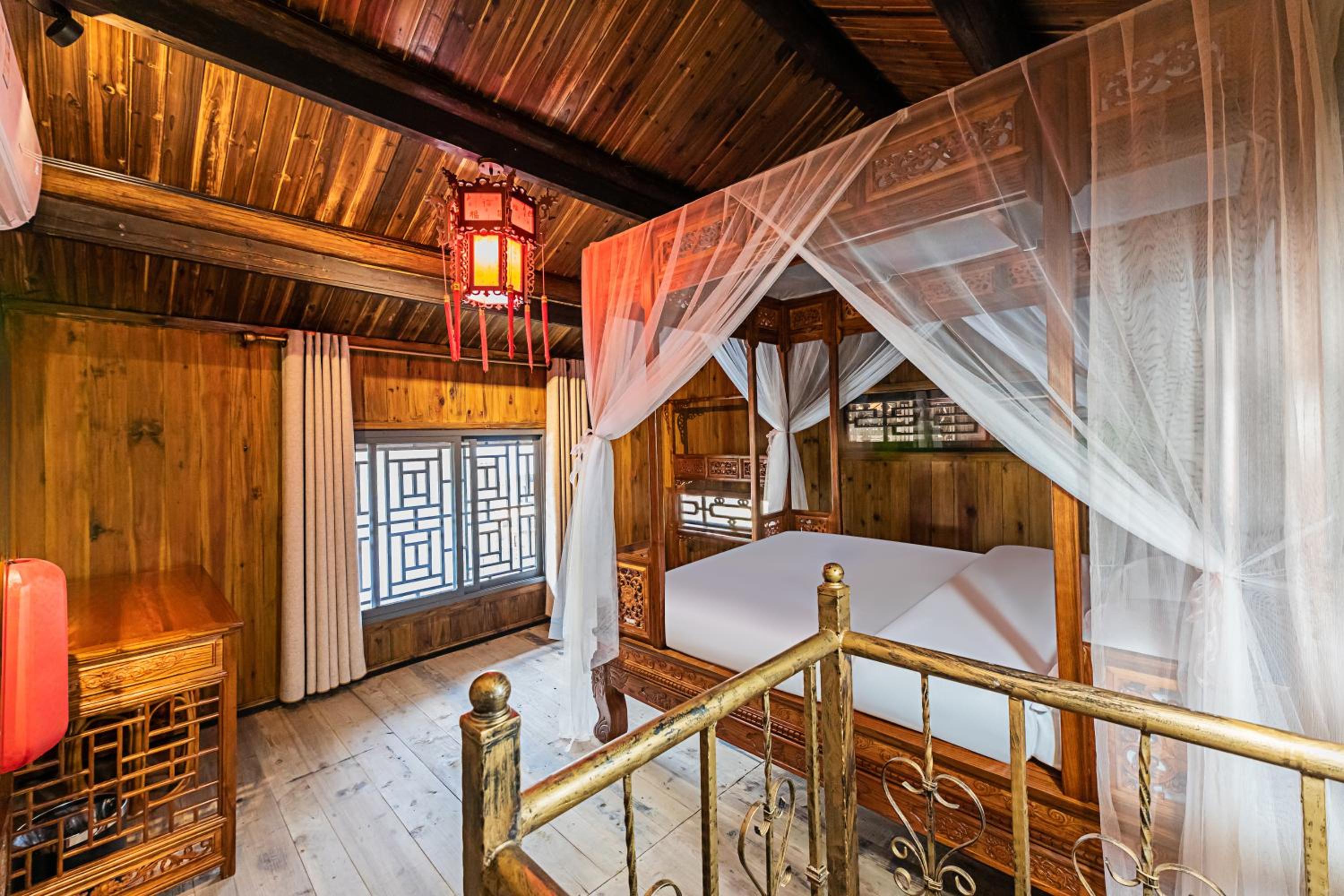 Yulong Mansion • Chinese Aesthetic Courtyard