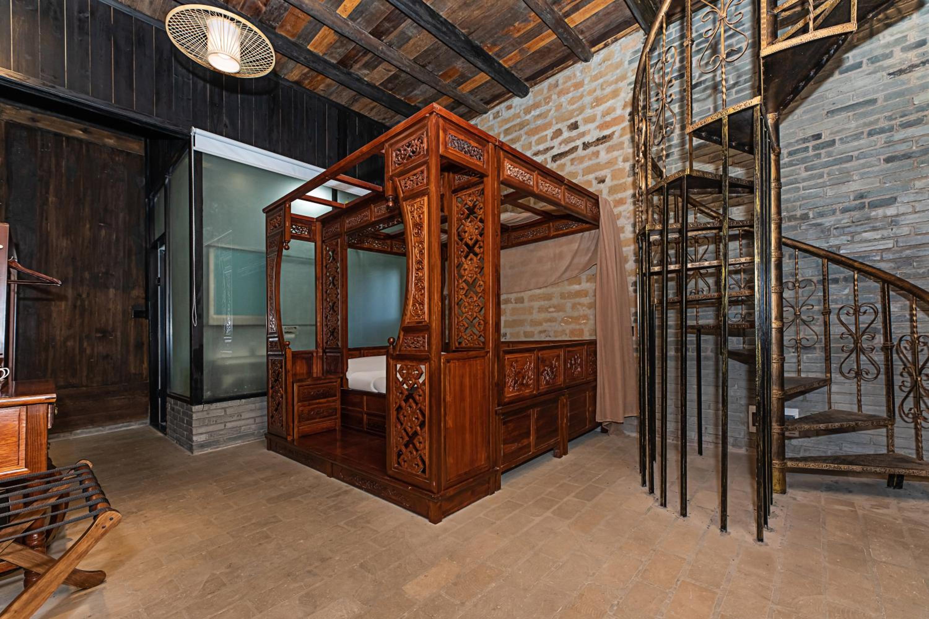 Yulong Mansion • Chinese Aesthetic Courtyard