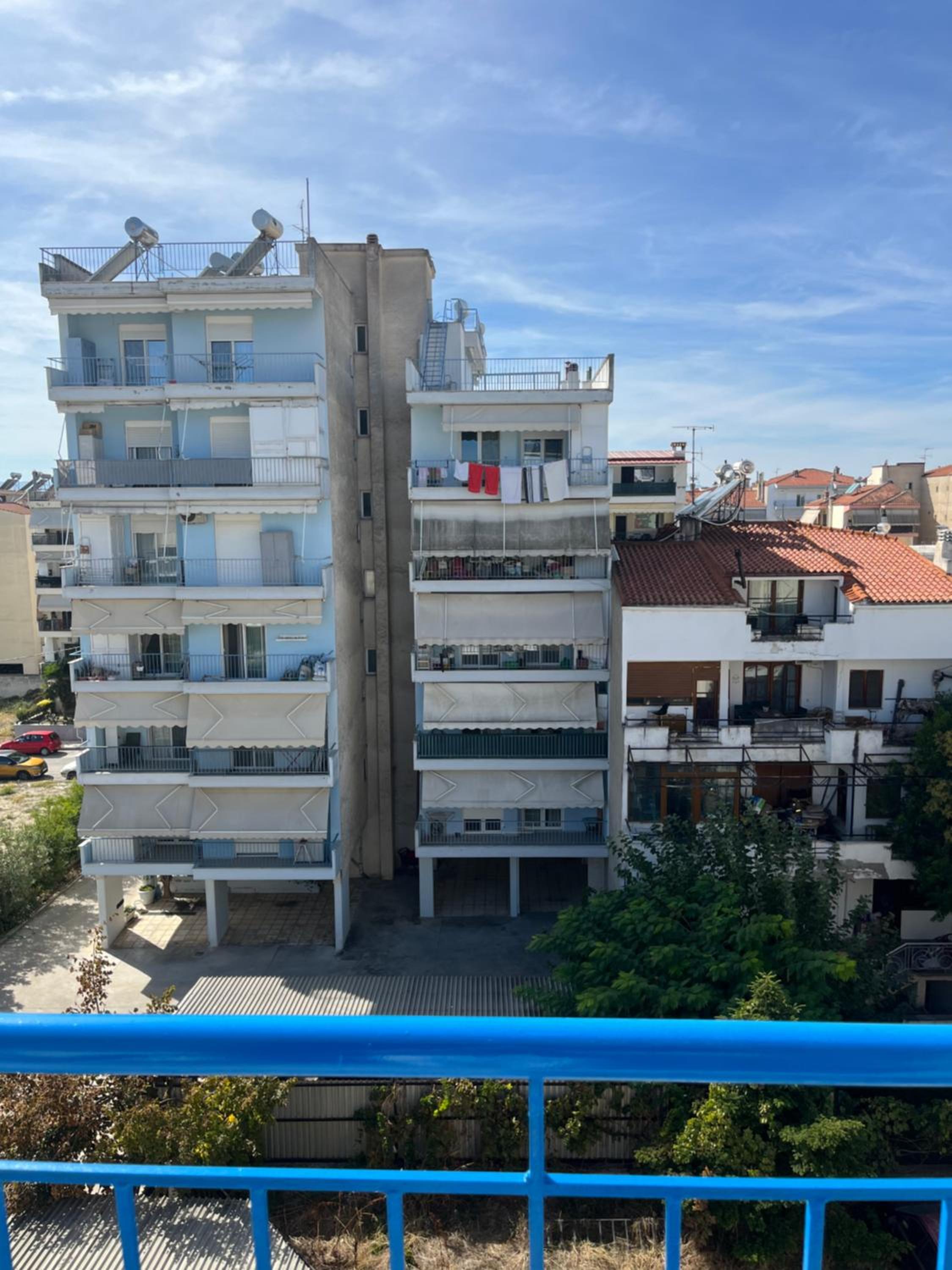 Central1ModernApartmentFreeParking