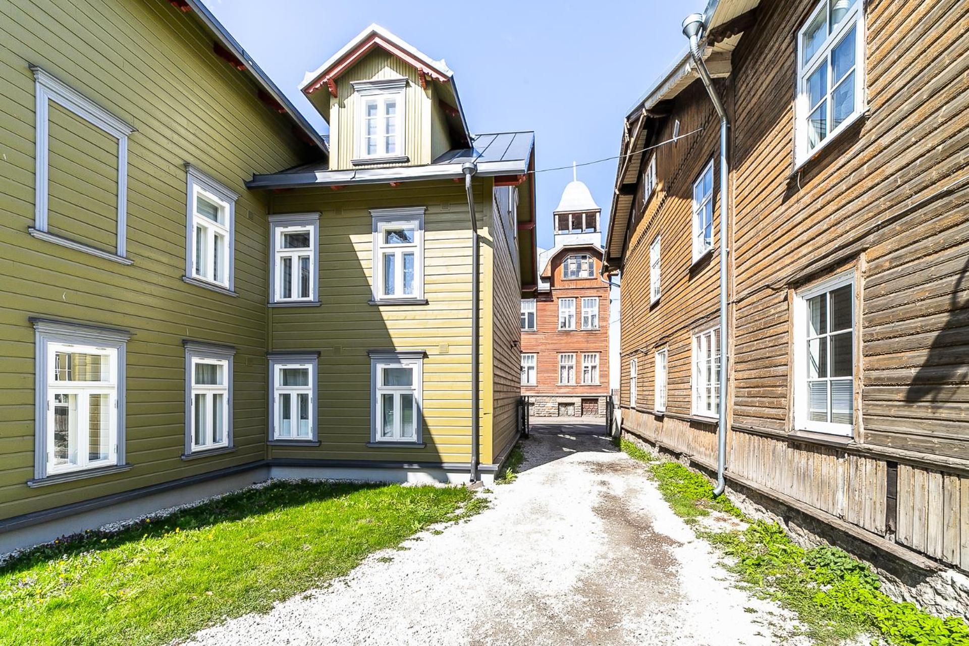 Apartment for four with free parking