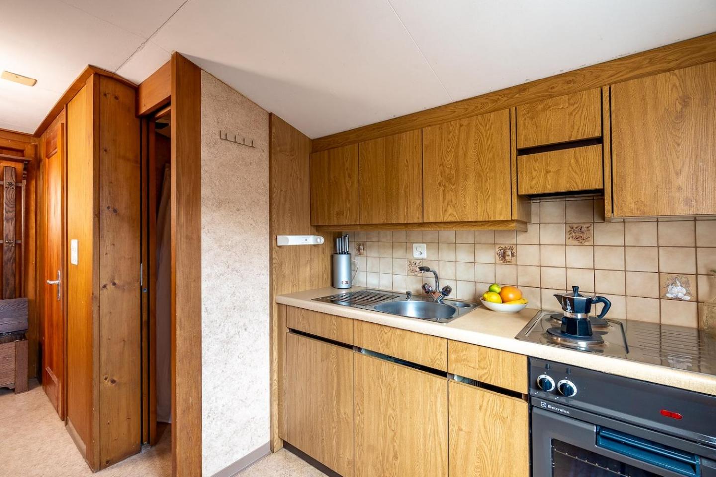 Chalet In The Countryside Kitchen Parking Lot