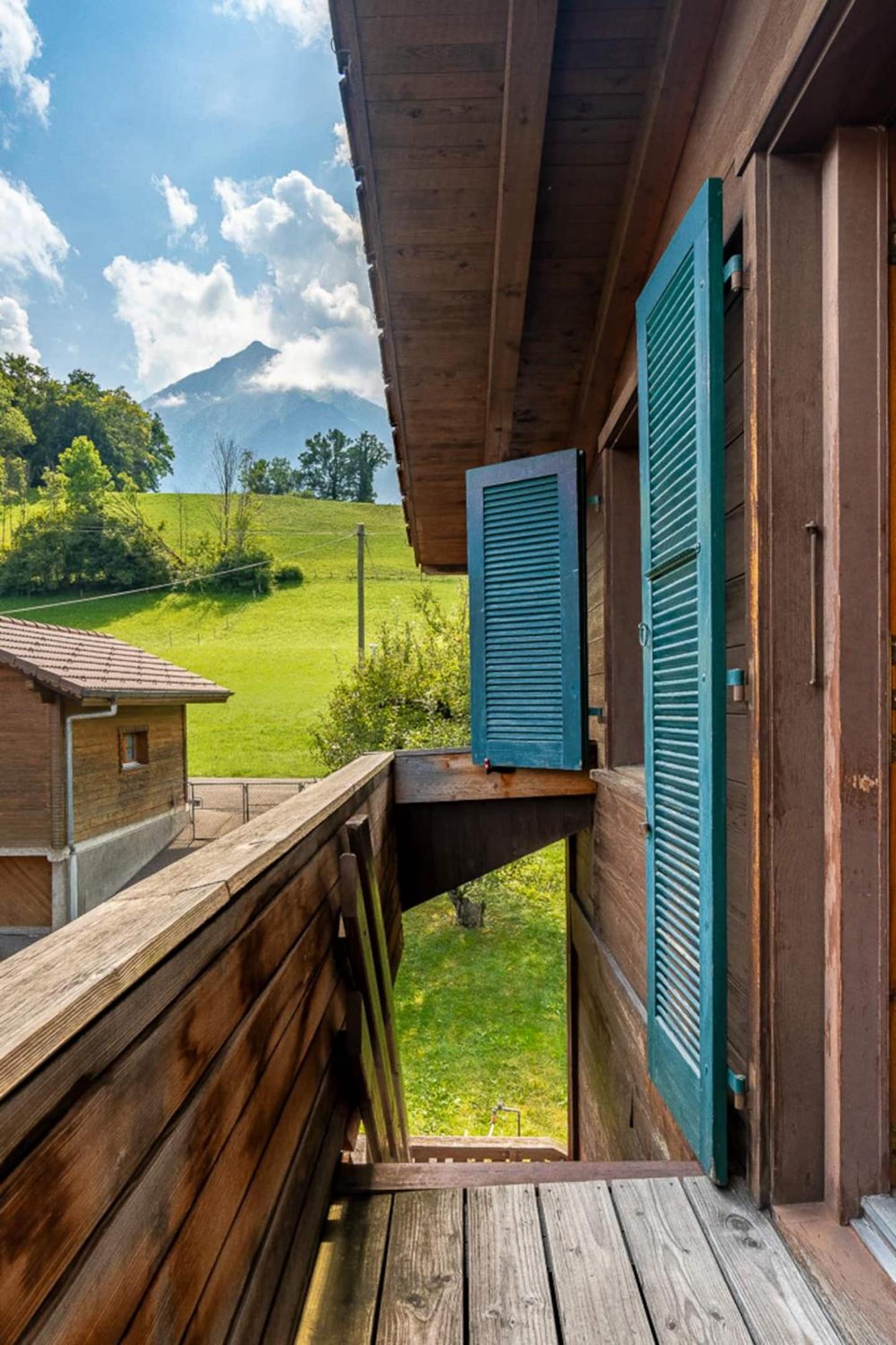 Chalet In The Countryside Kitchen Parking Lot