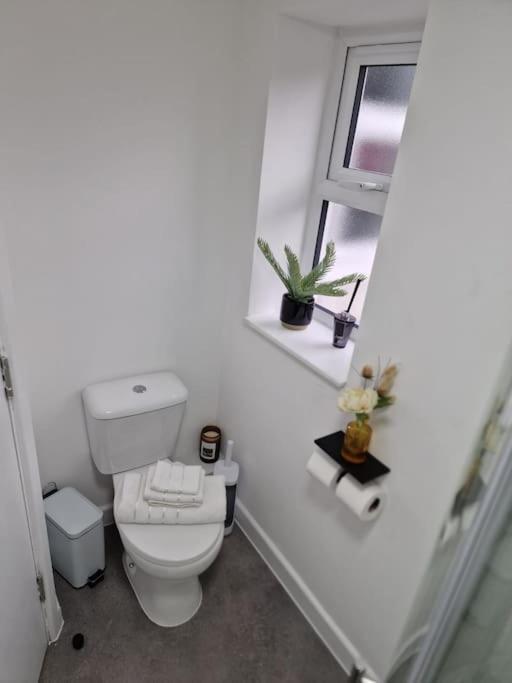 Watford Vacations - Comfortable City Haven flat - Property Image 7