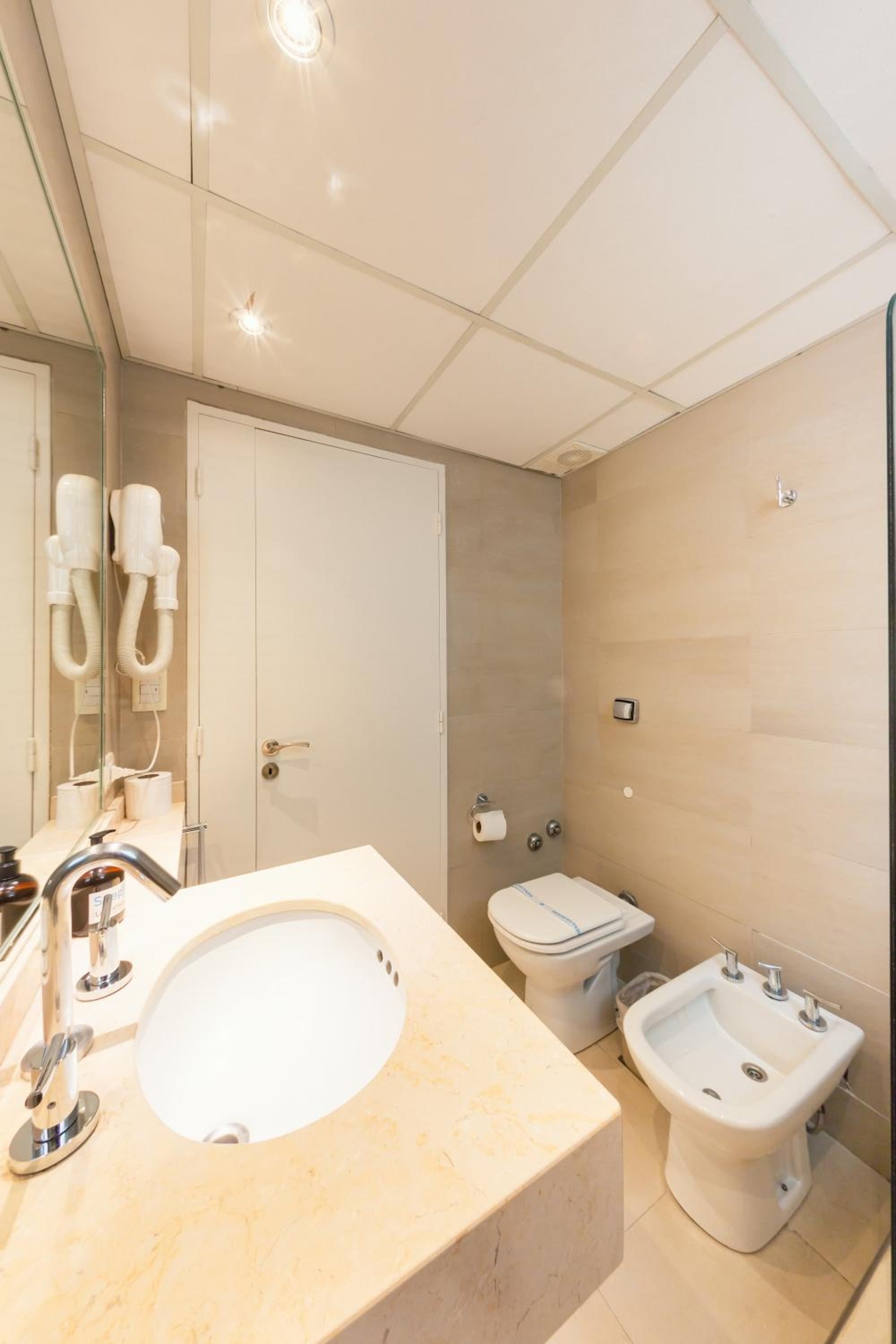 Le Batiment Apartments