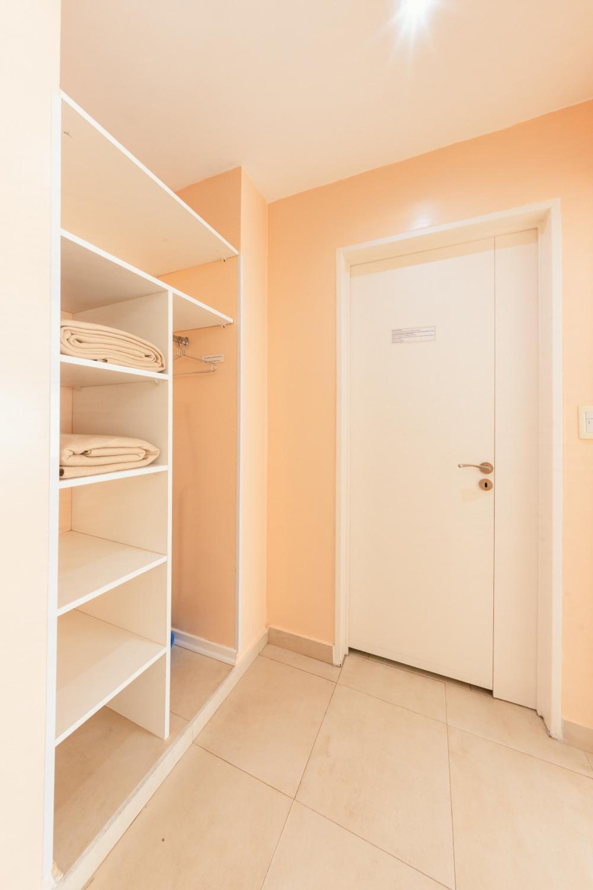 Le Batiment Apartments