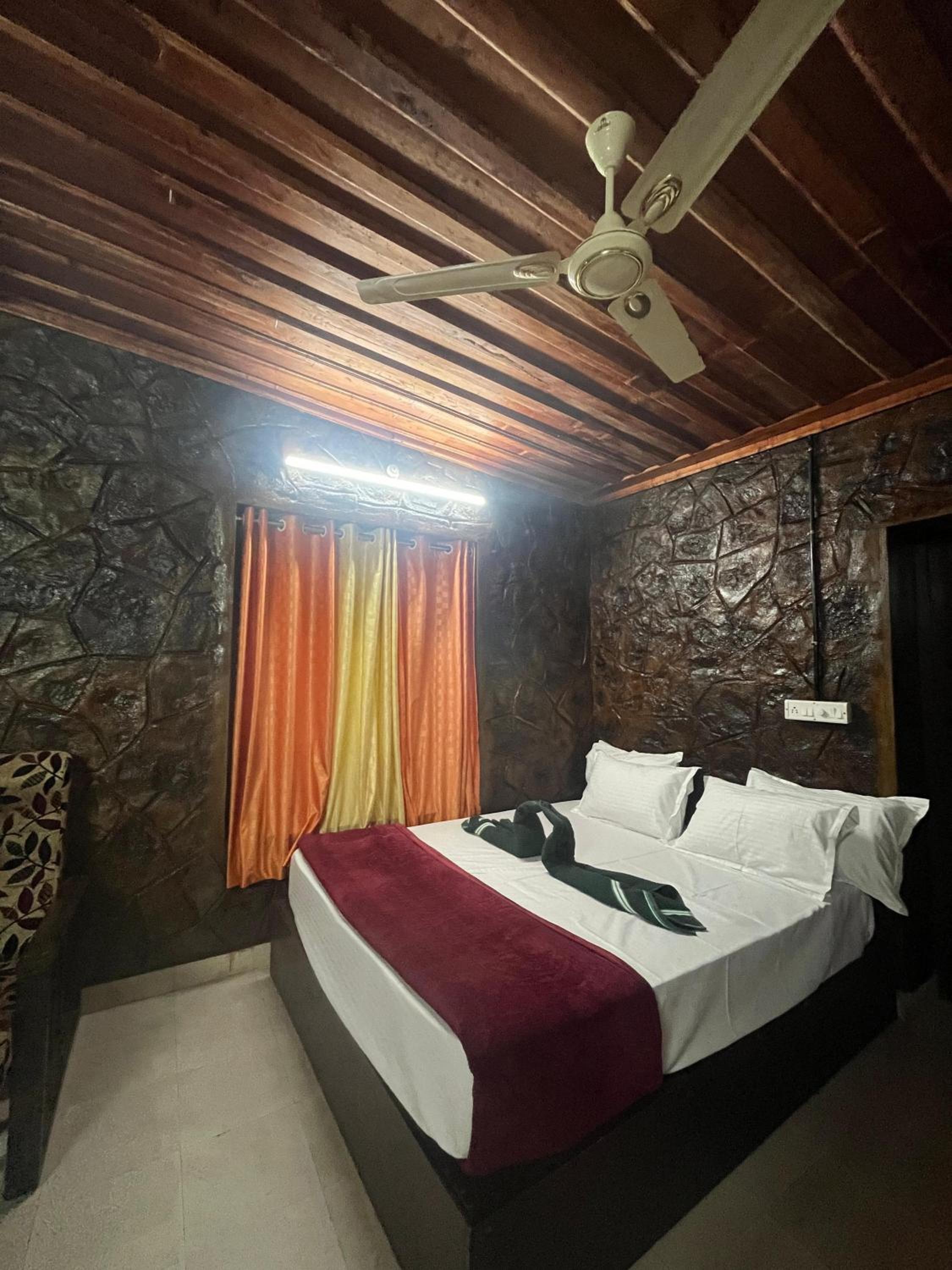Vagamon Palace