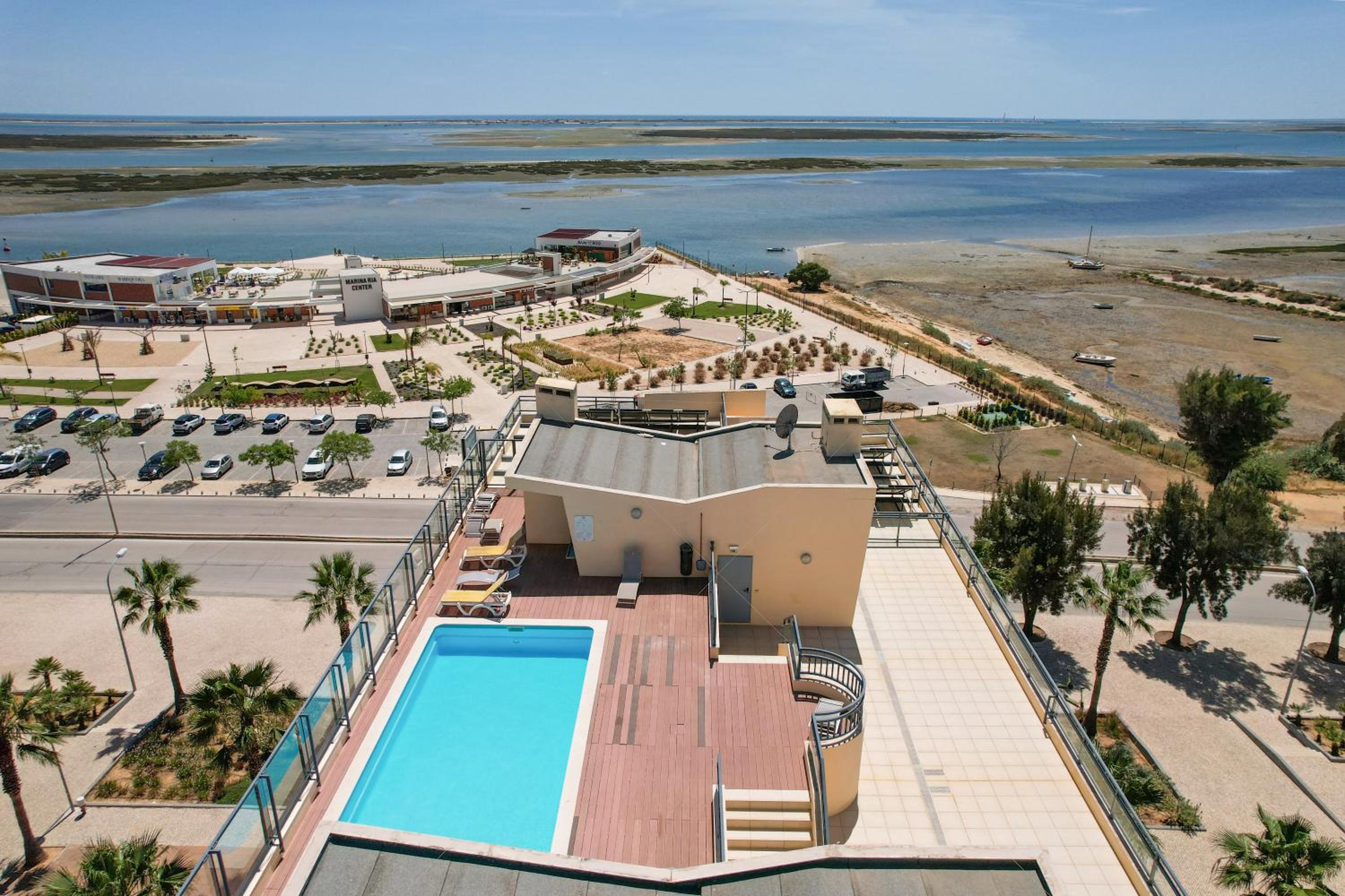 HolidaysPT - MyOasis II - T3 Apartment view 4