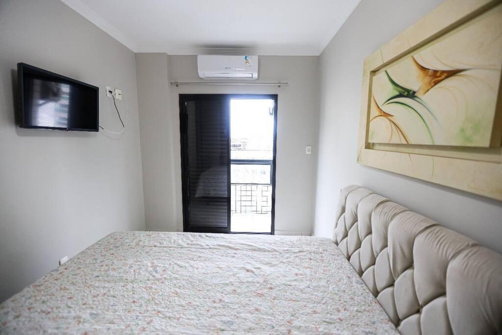 Apartamento em Praia Grande a 50m da Praia