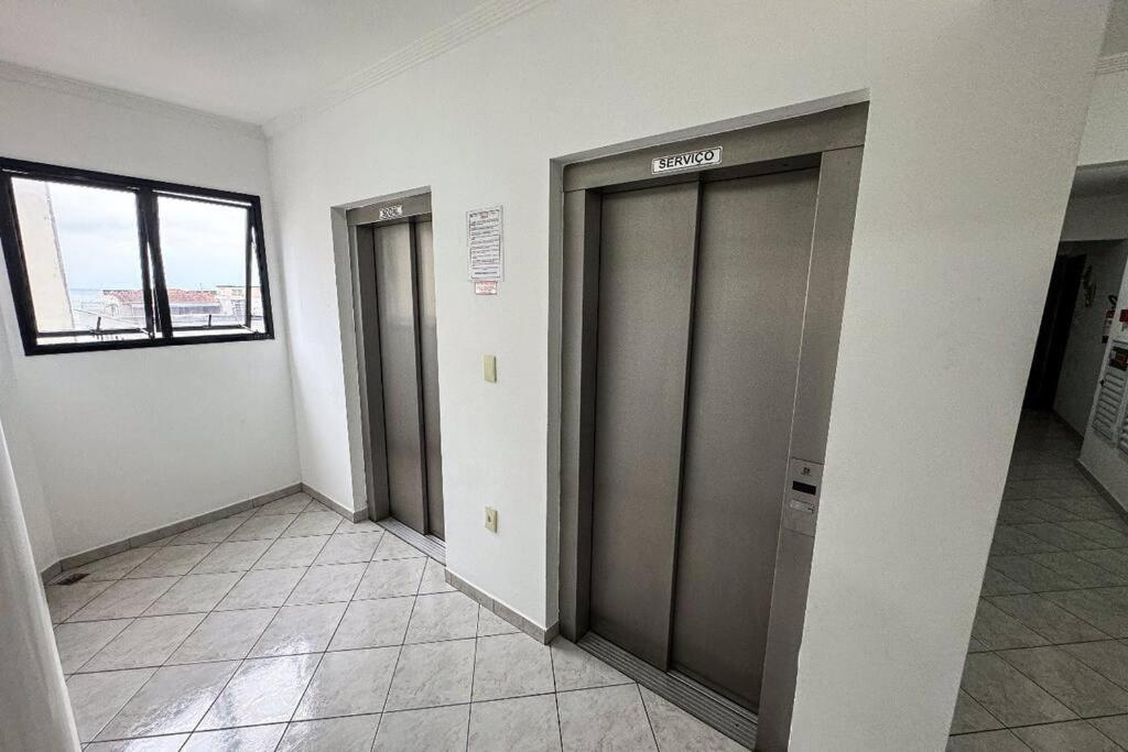 Apartamento em Praia Grande a 50m da Praia