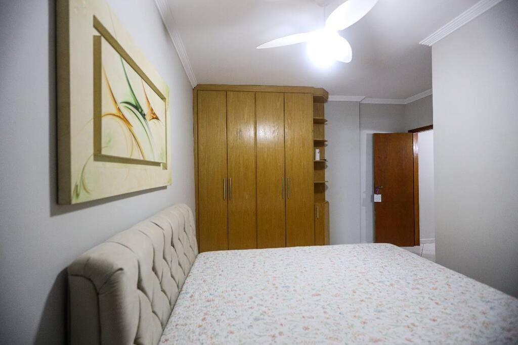 Apartamento em Praia Grande a 50m da Praia