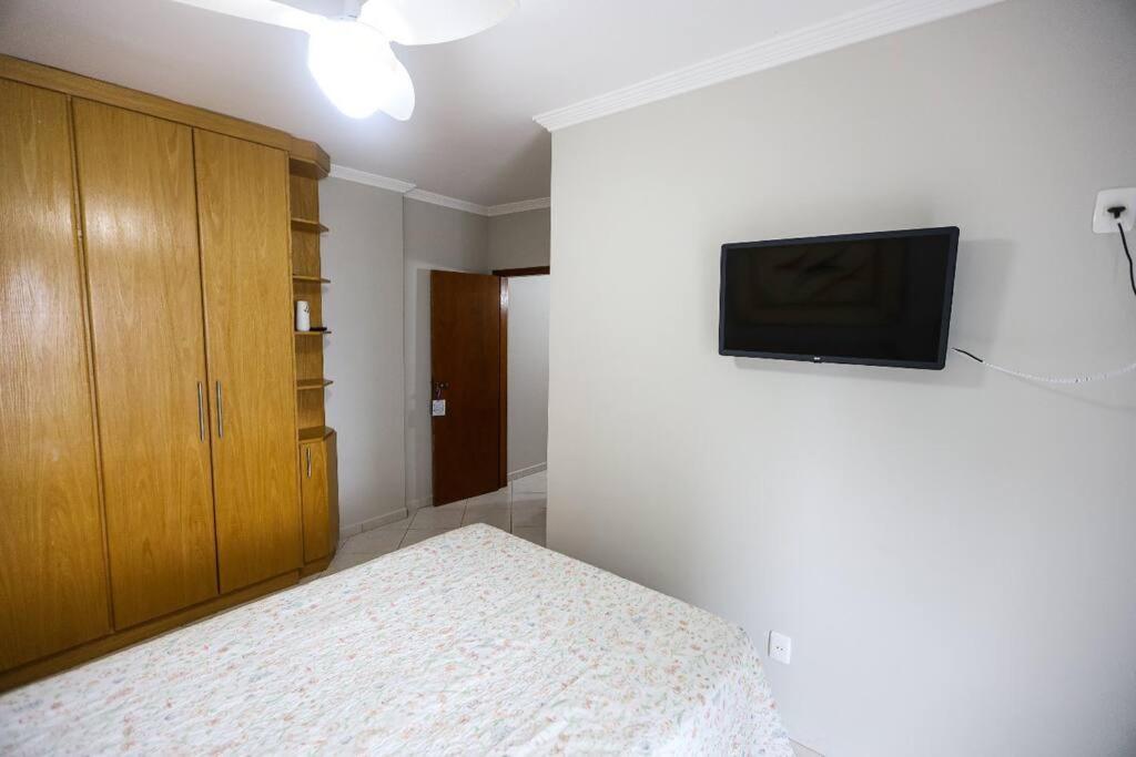 Apartamento em Praia Grande a 50m da Praia