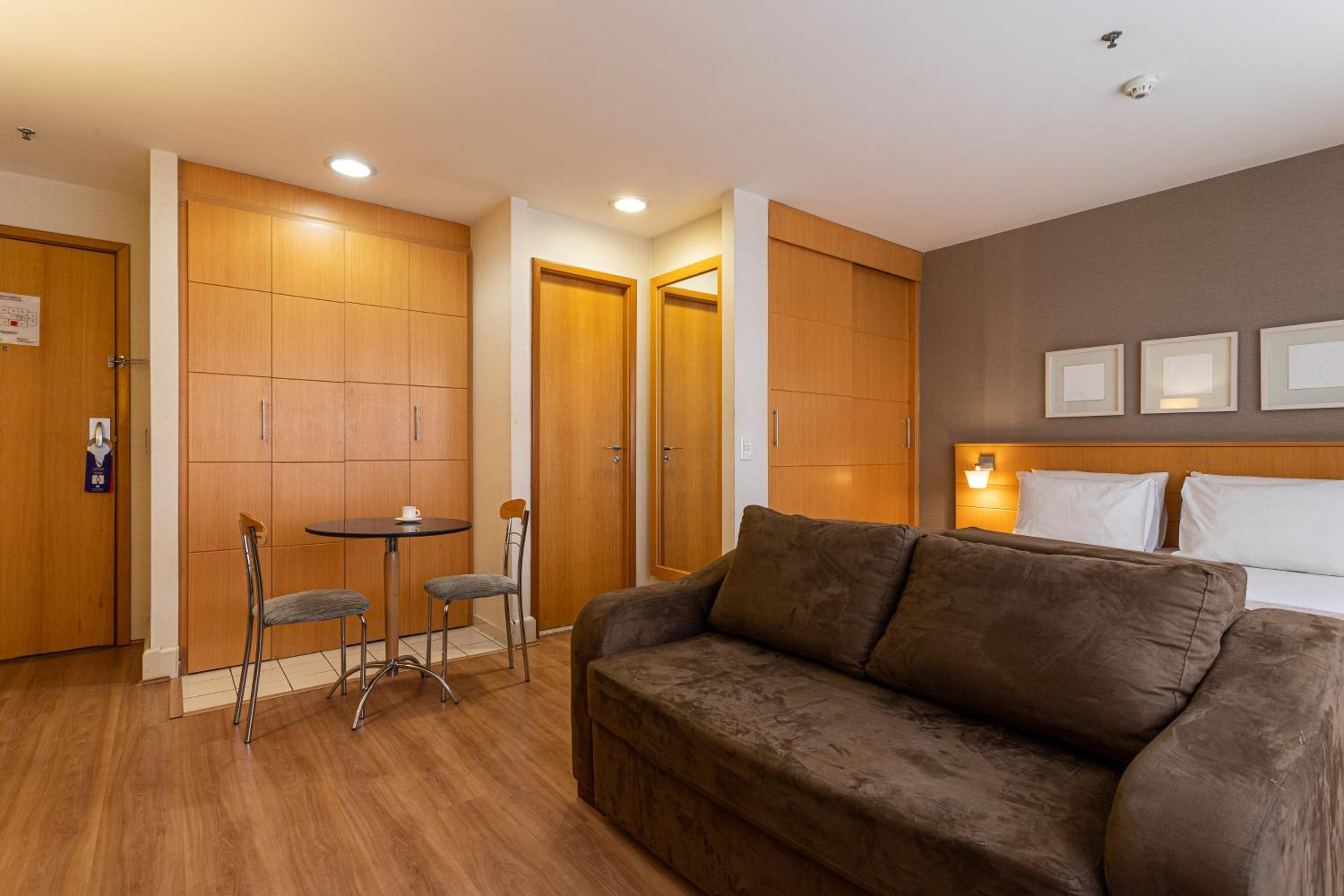 Executive Hotel Jardins - Al Lorena 473