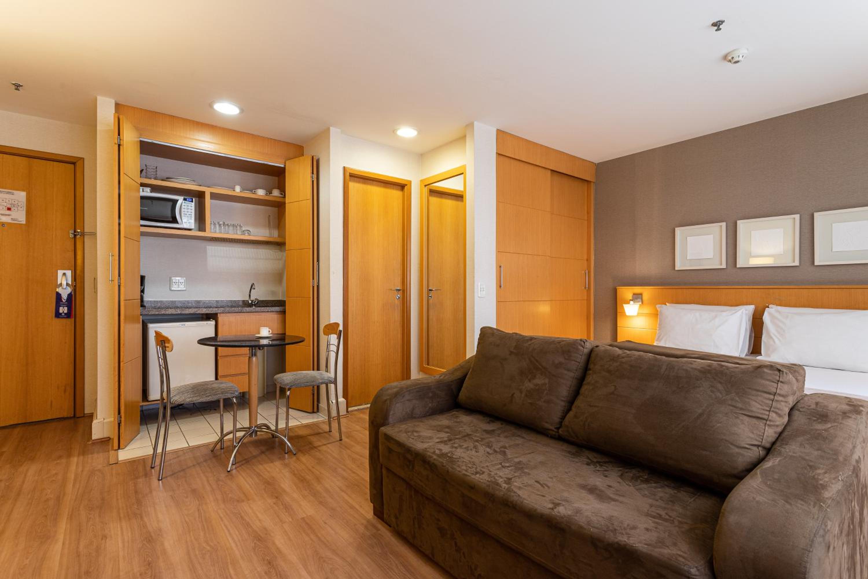 Executive Hotel Jardins - Al Lorena 473