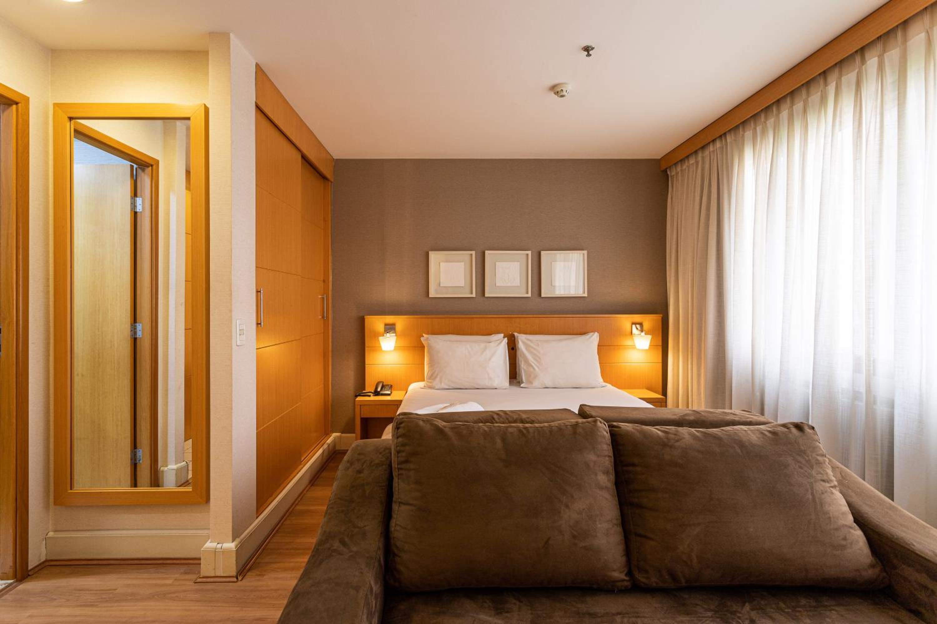 Executive Hotel Jardins - Al Lorena 473