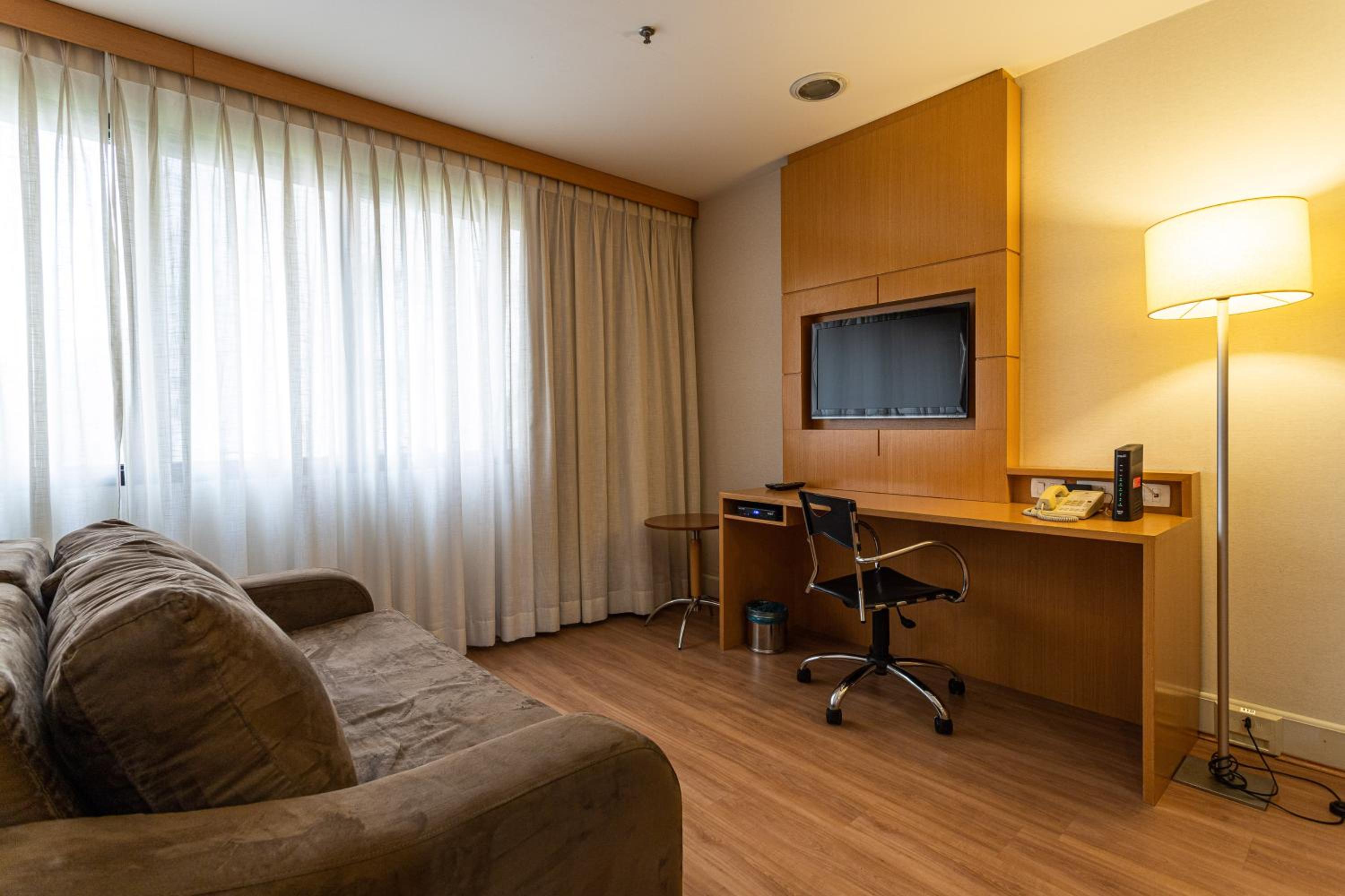 Executive Hotel Jardins - Al Lorena 473
