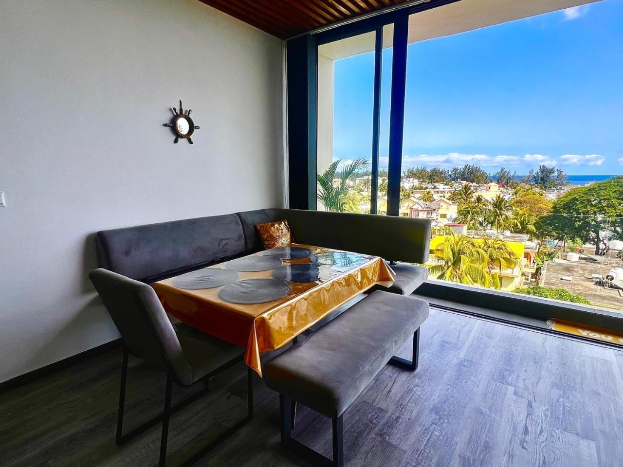 Cozy Seaview Penthouse view 3