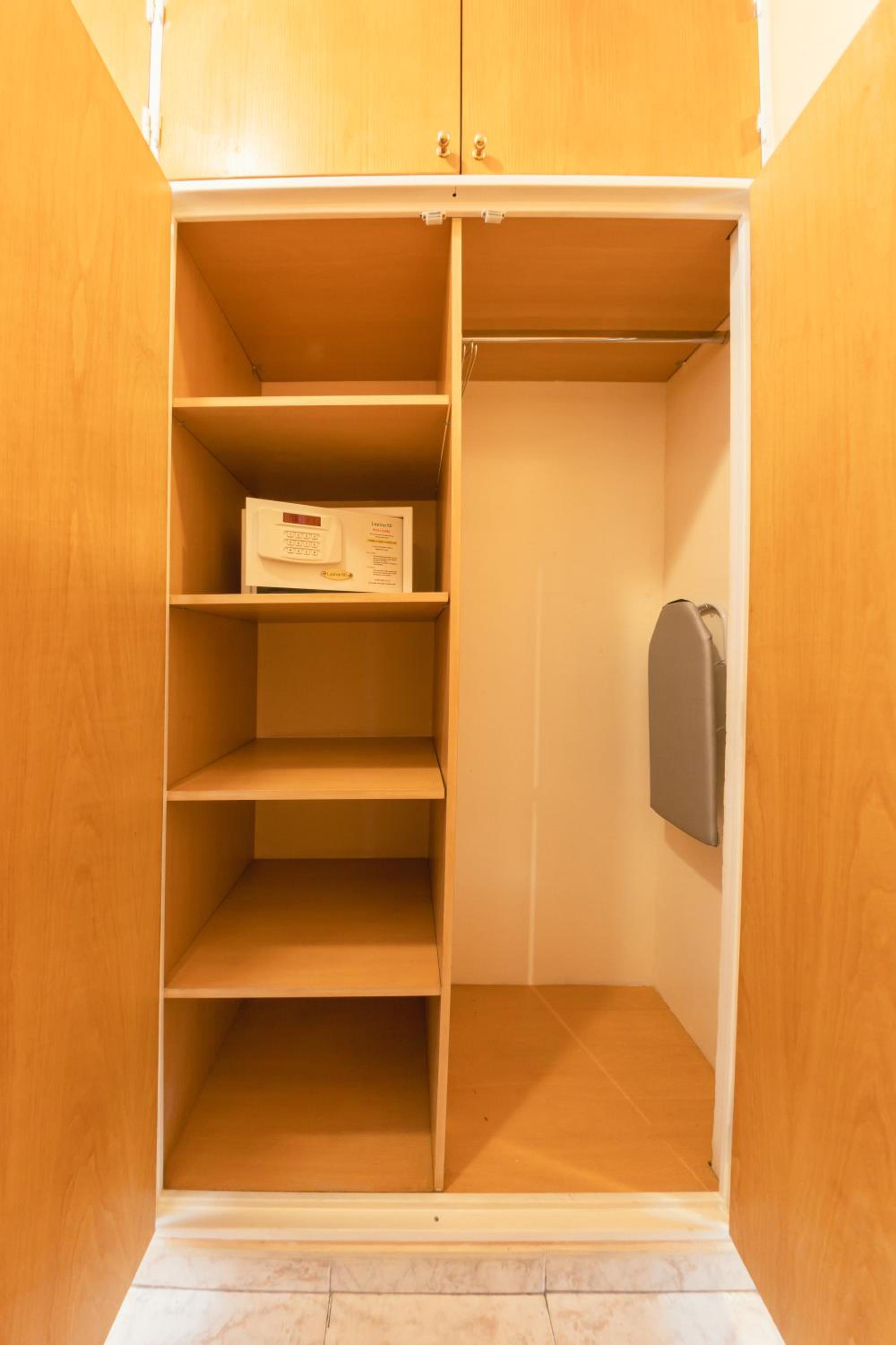 Le Batiment Apartments