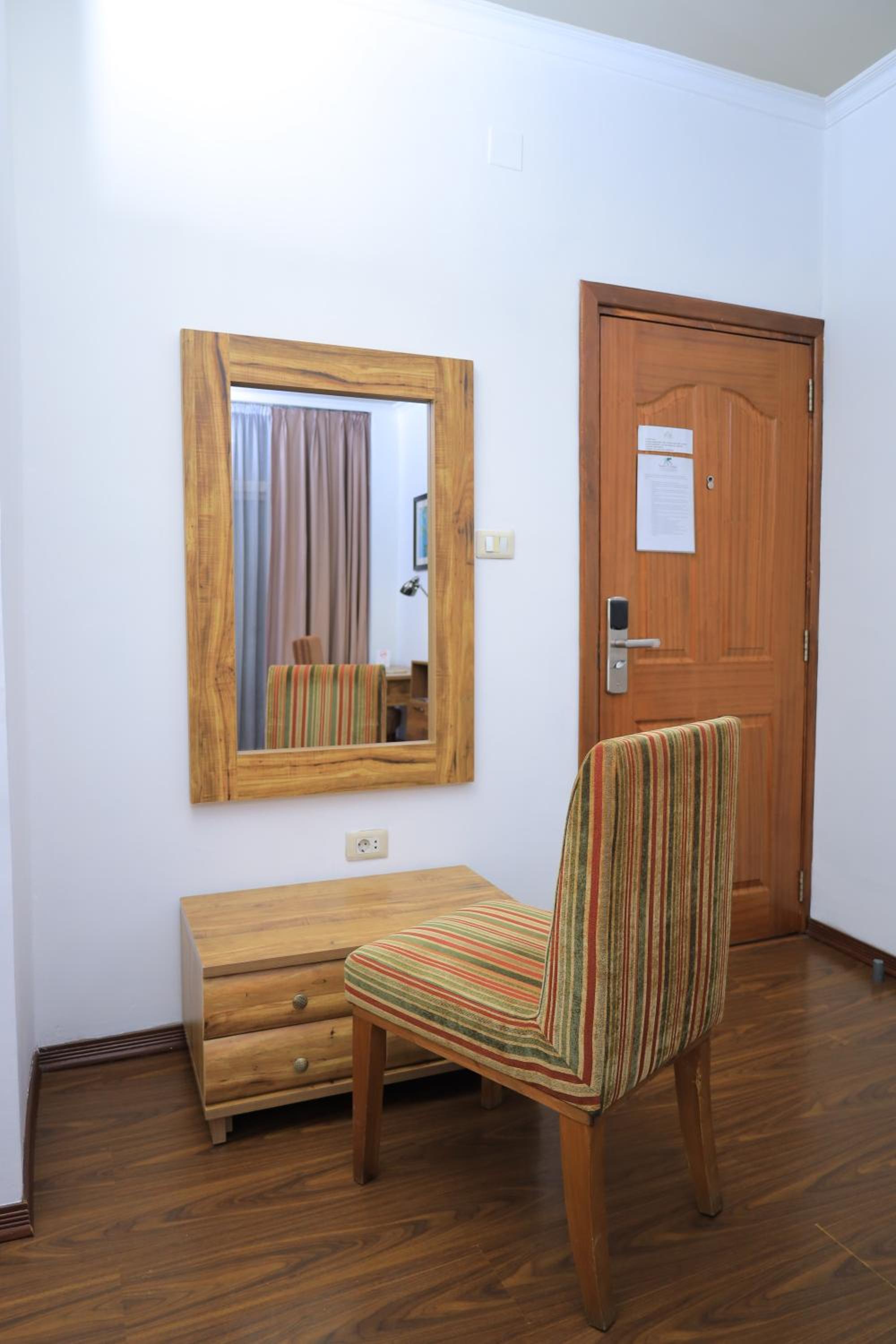 Victoria Hotel Apartment