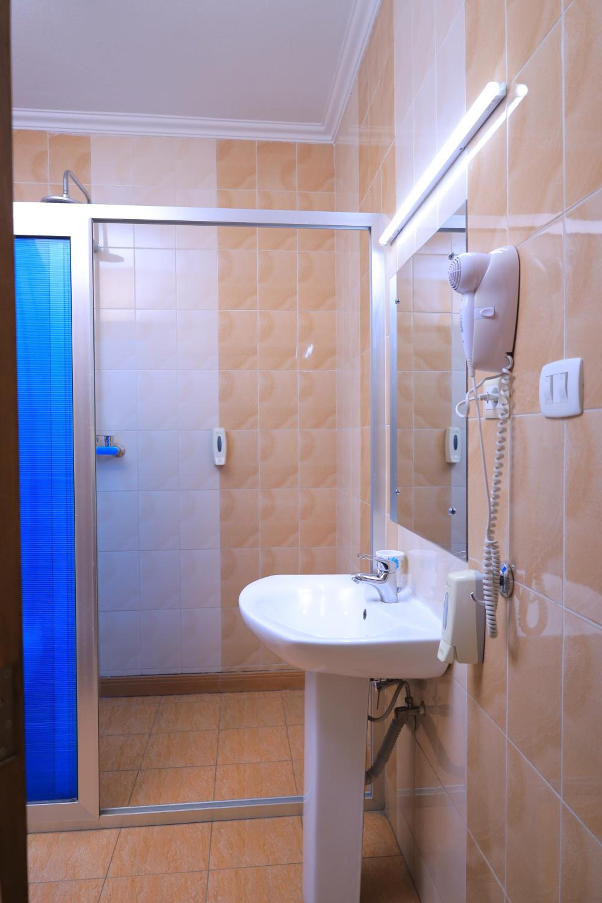 Victoria Hotel Apartment