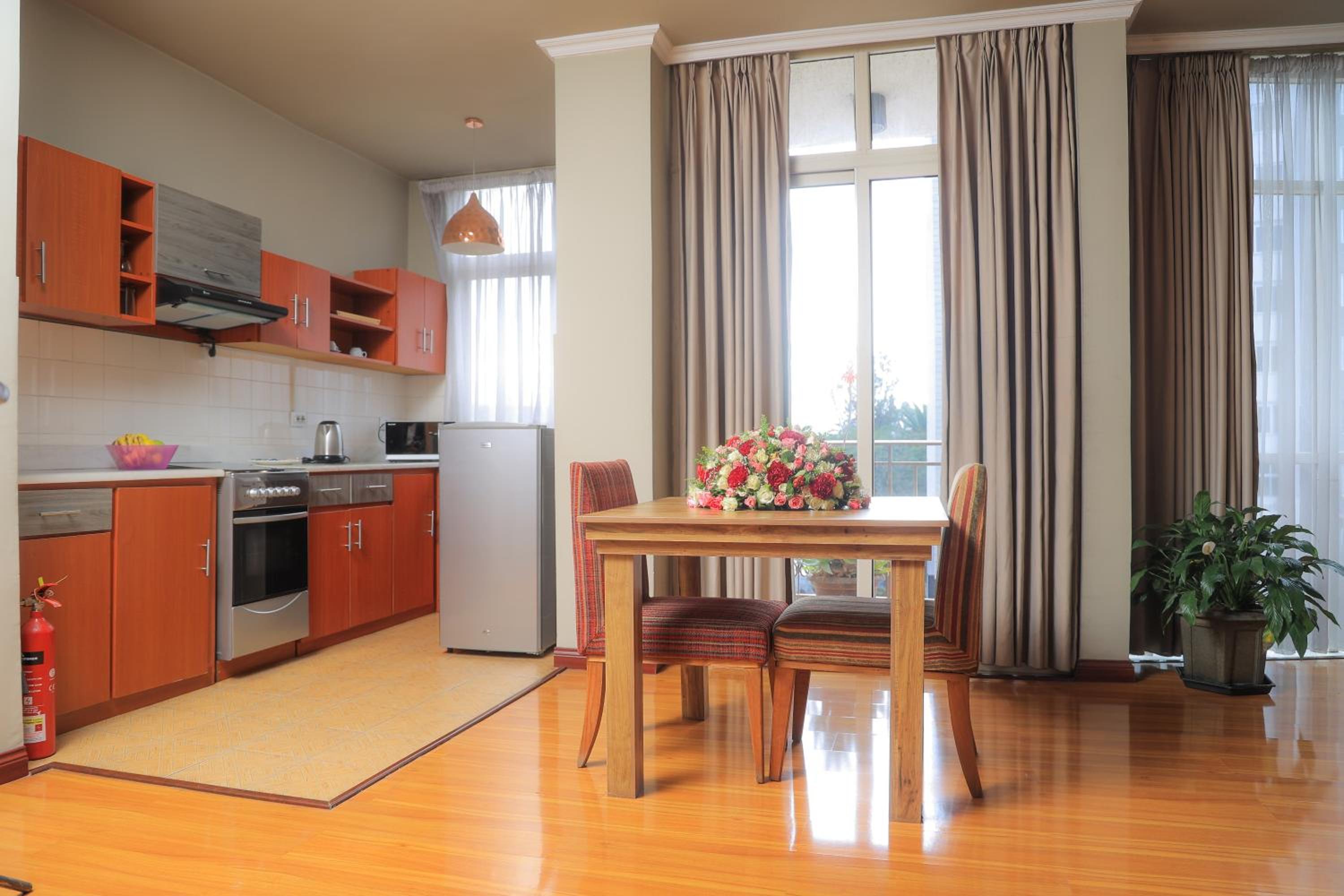 Victoria Hotel Apartment