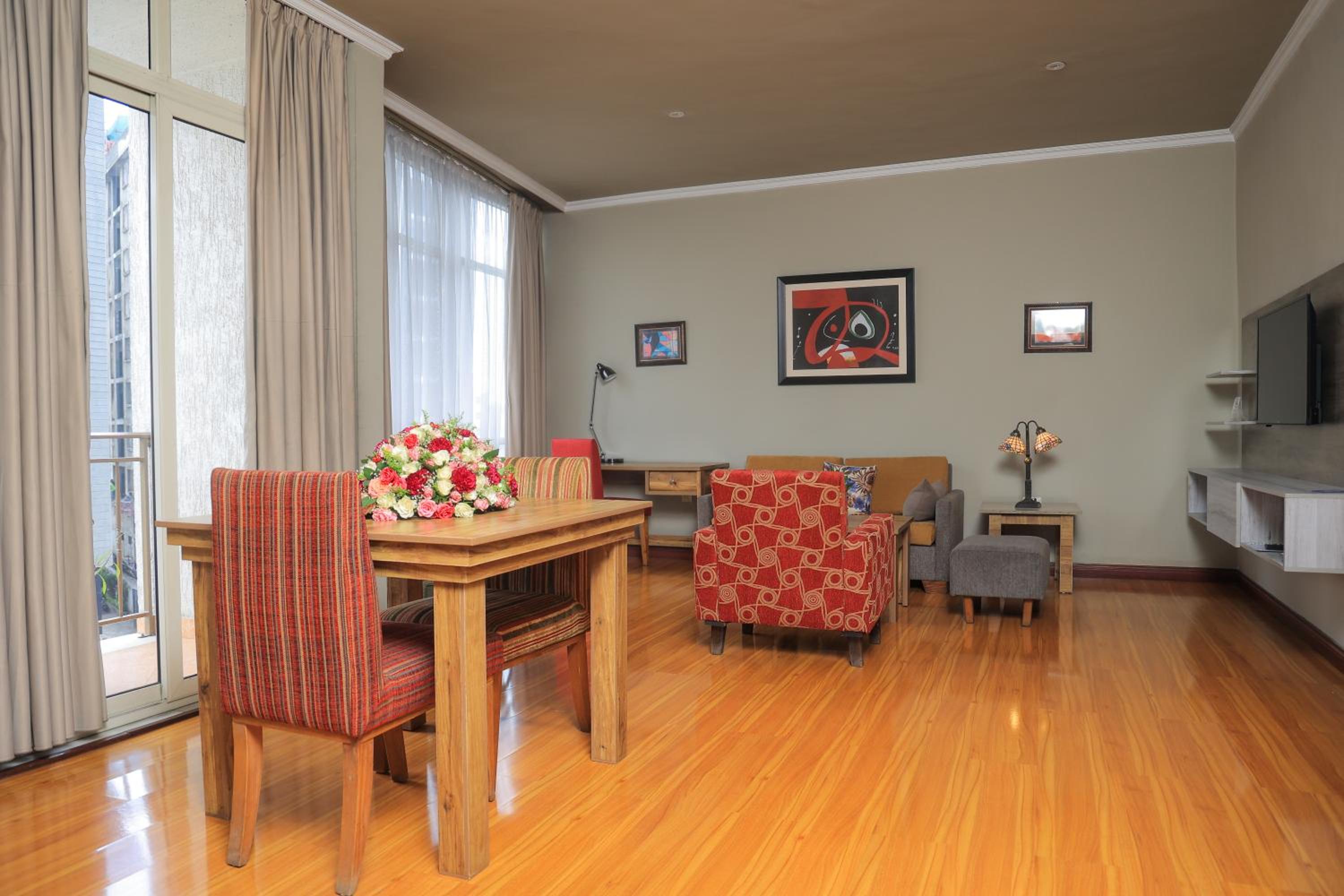 Victoria Hotel Apartment