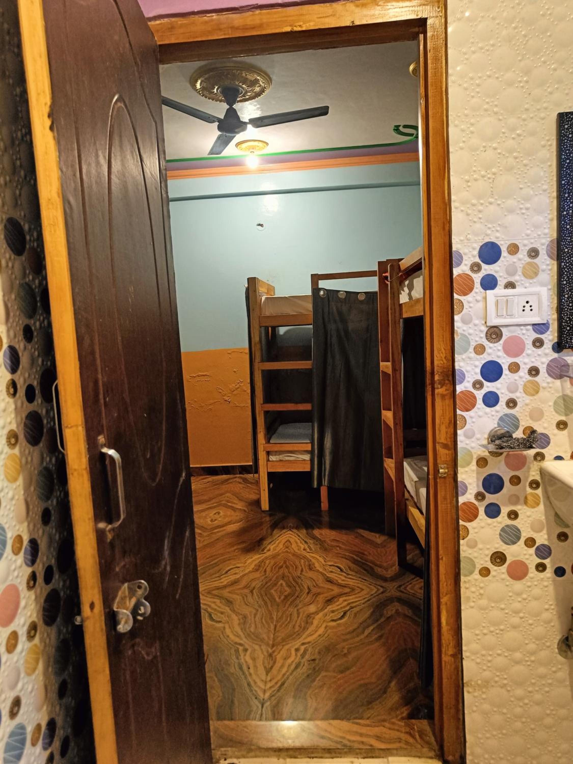 Photo 93