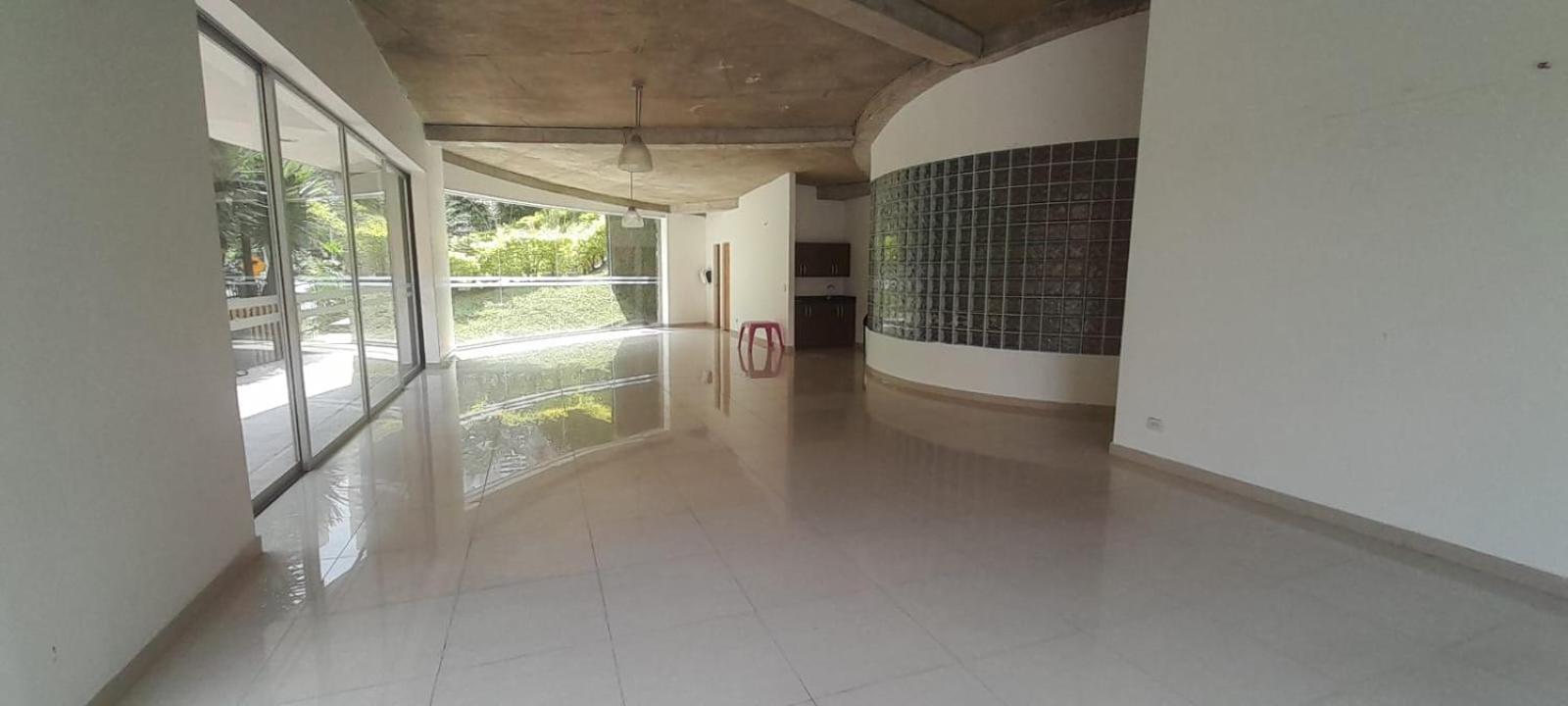 Lujoso y Economico Apartamento
