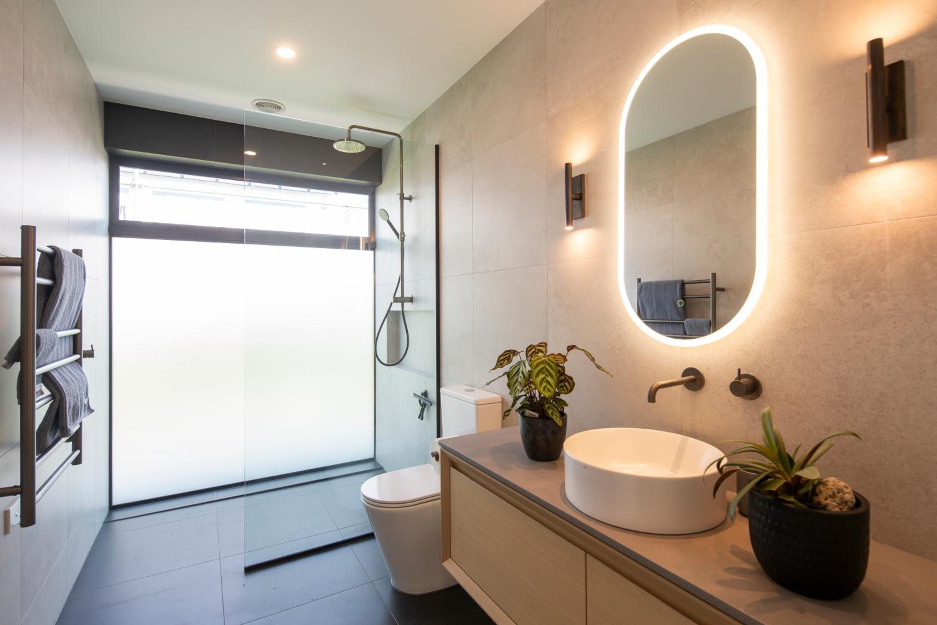 Beautiful Haven - Stunning Luxury Home - Queenstown - NEW!! view 4