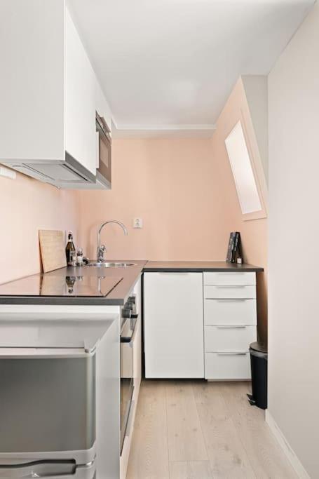 Dinbnb Appartments l Live in a postcard ! l 300 m To Bryggen l Value! view 3